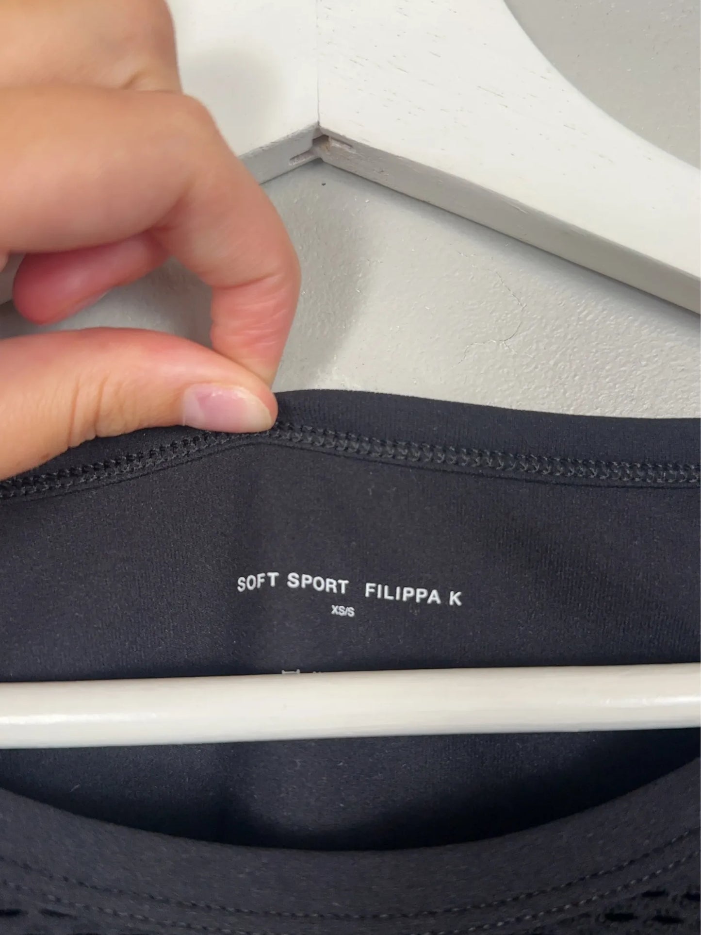 Filippa K-träningströja