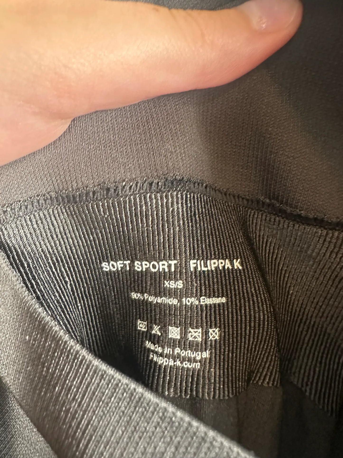 Filippa K-träningsbyxor