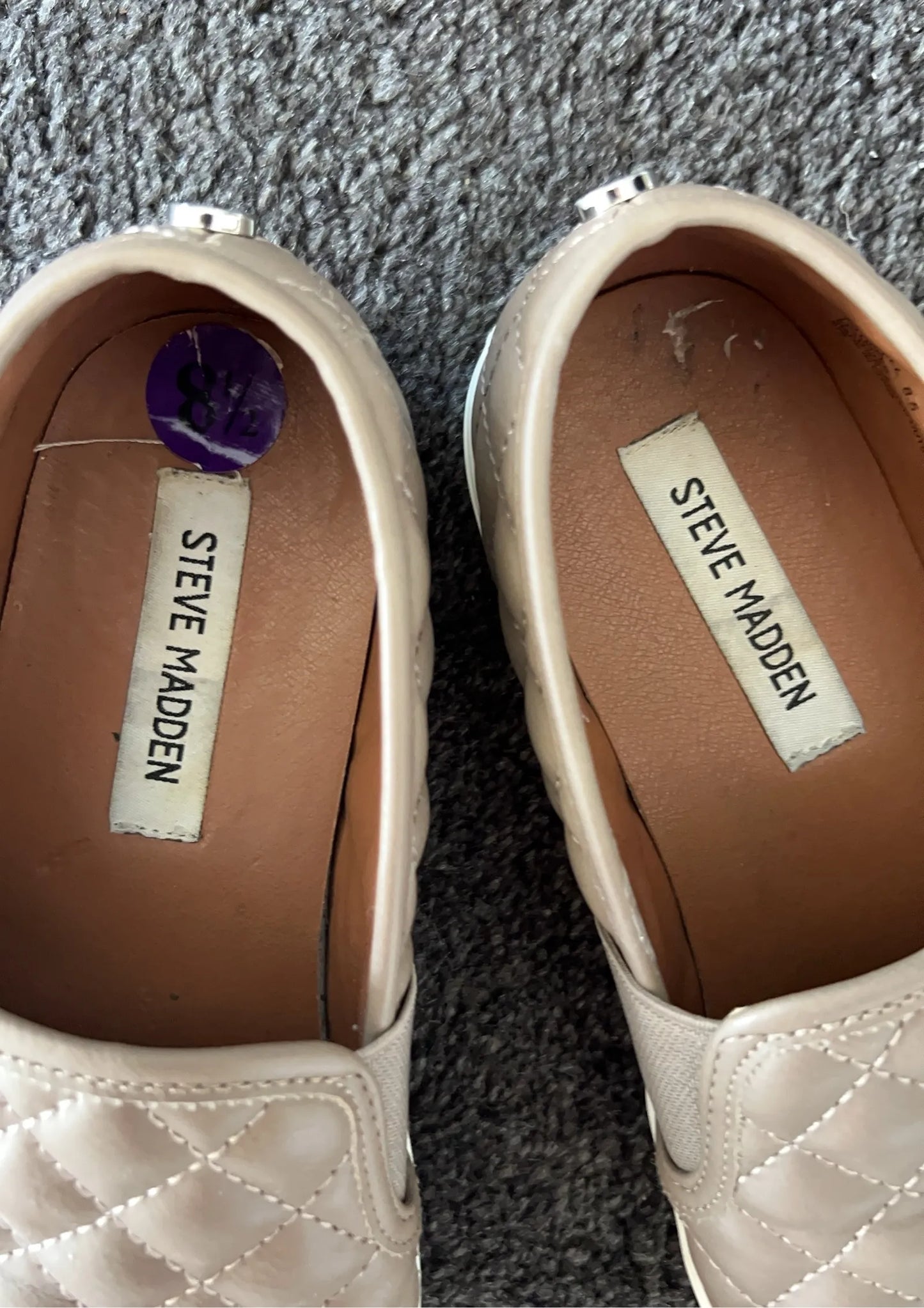 Steve Madden-skinnsneakers
