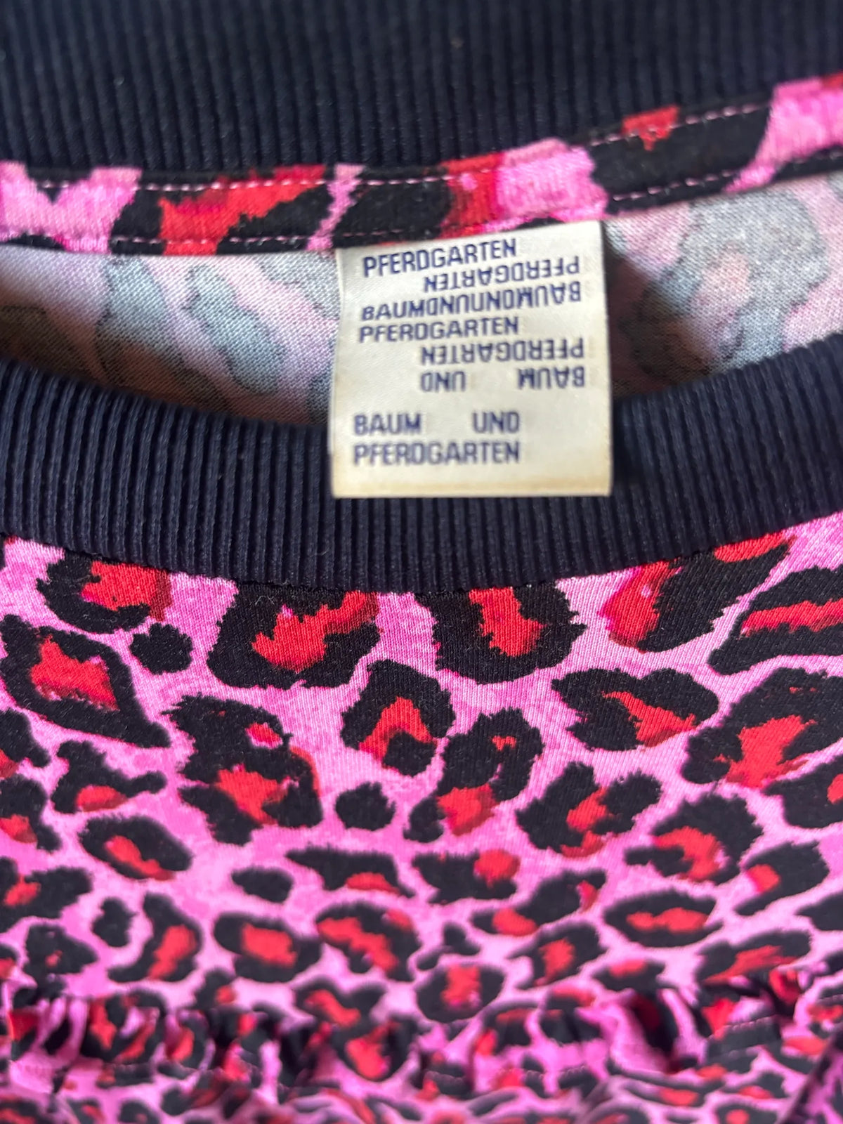 Baum und Pferdgarten Sweater