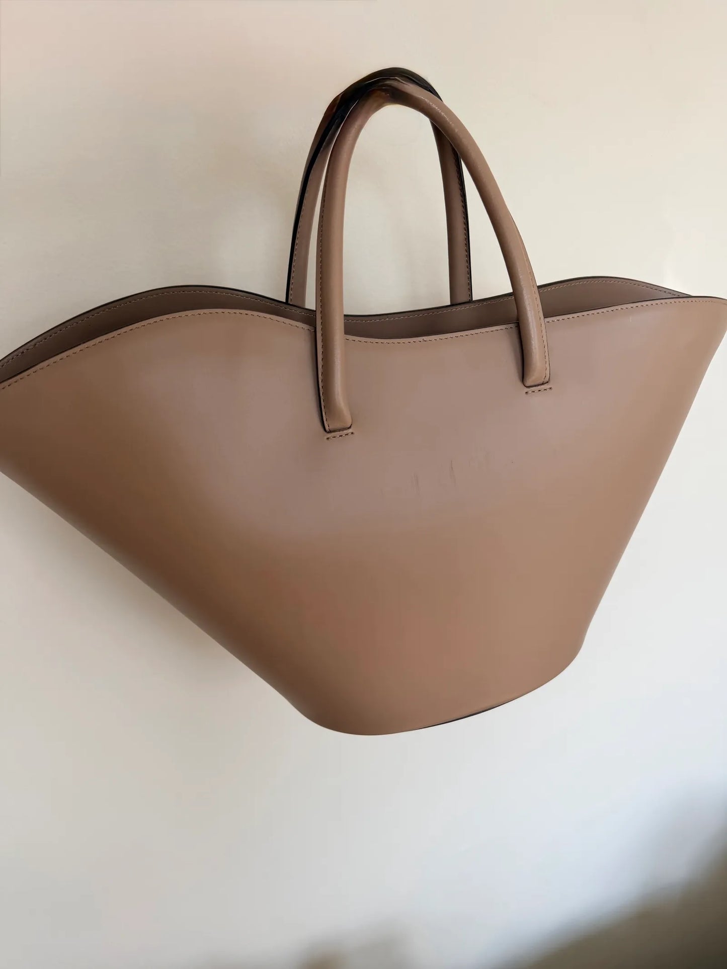 Little Liffner Open Tulip Tote.-skinnhandväska