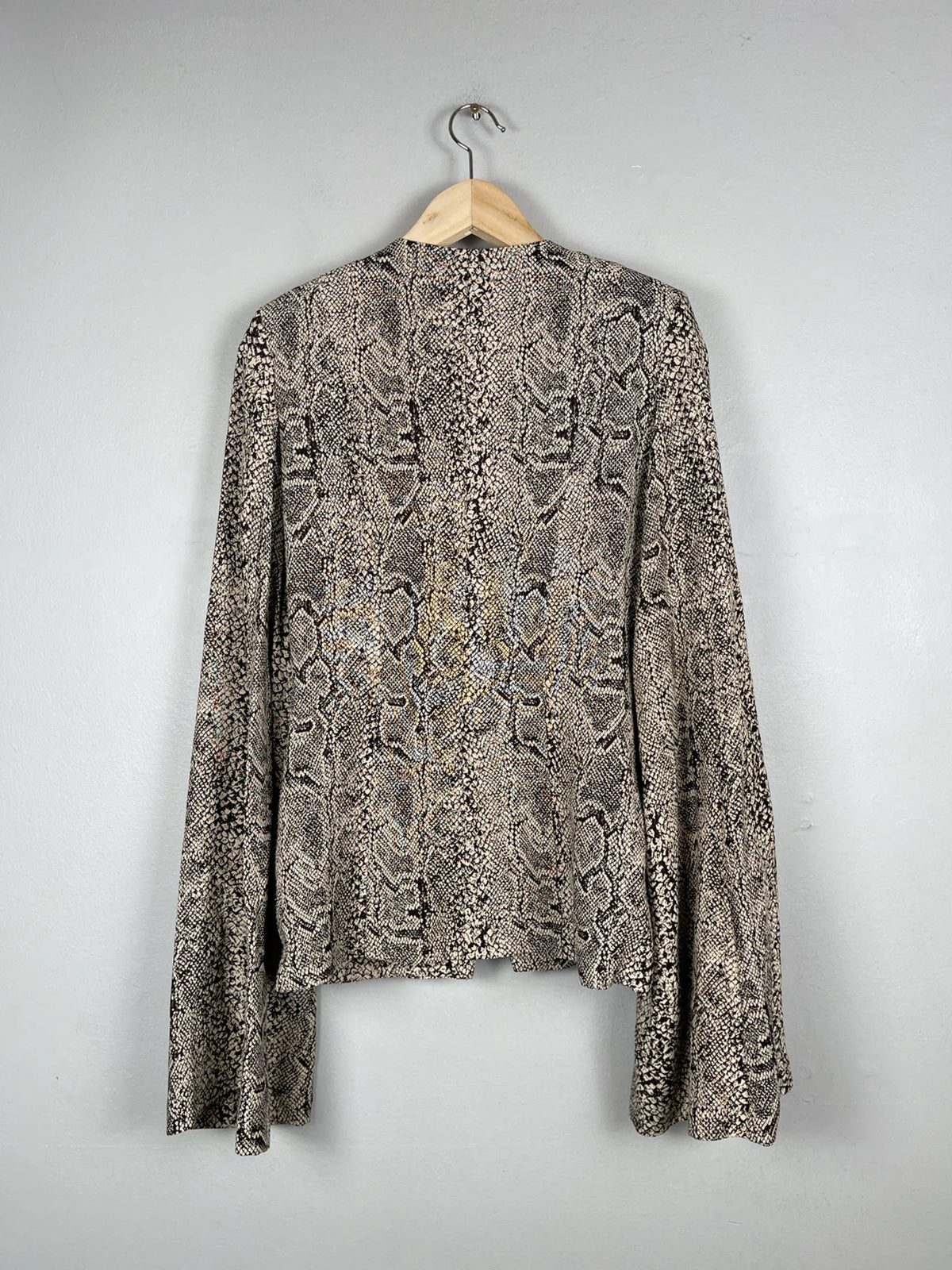By Malene Birger Isaida-kavaj