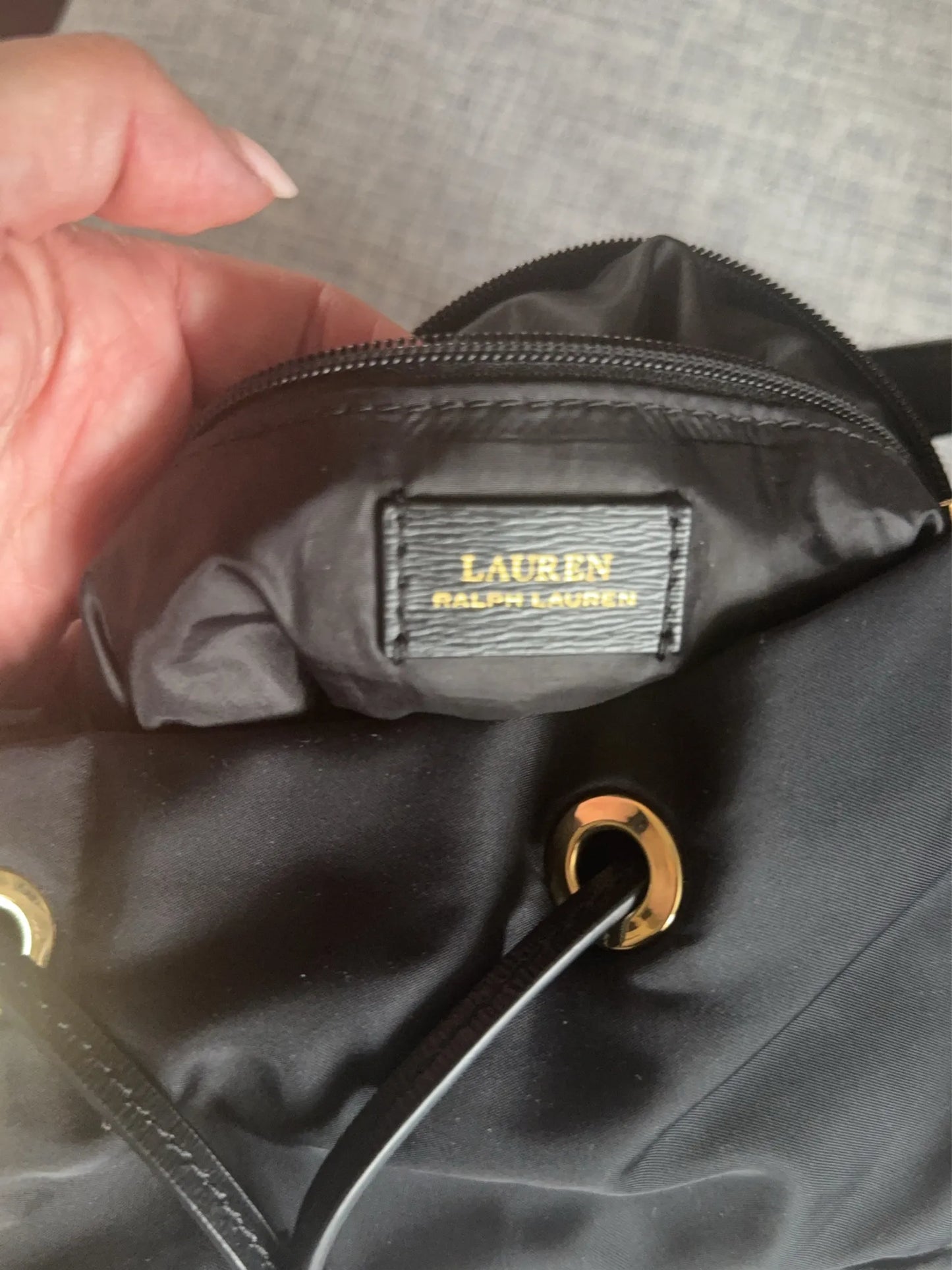 Ralph Lauren-axelremsväska NWOT