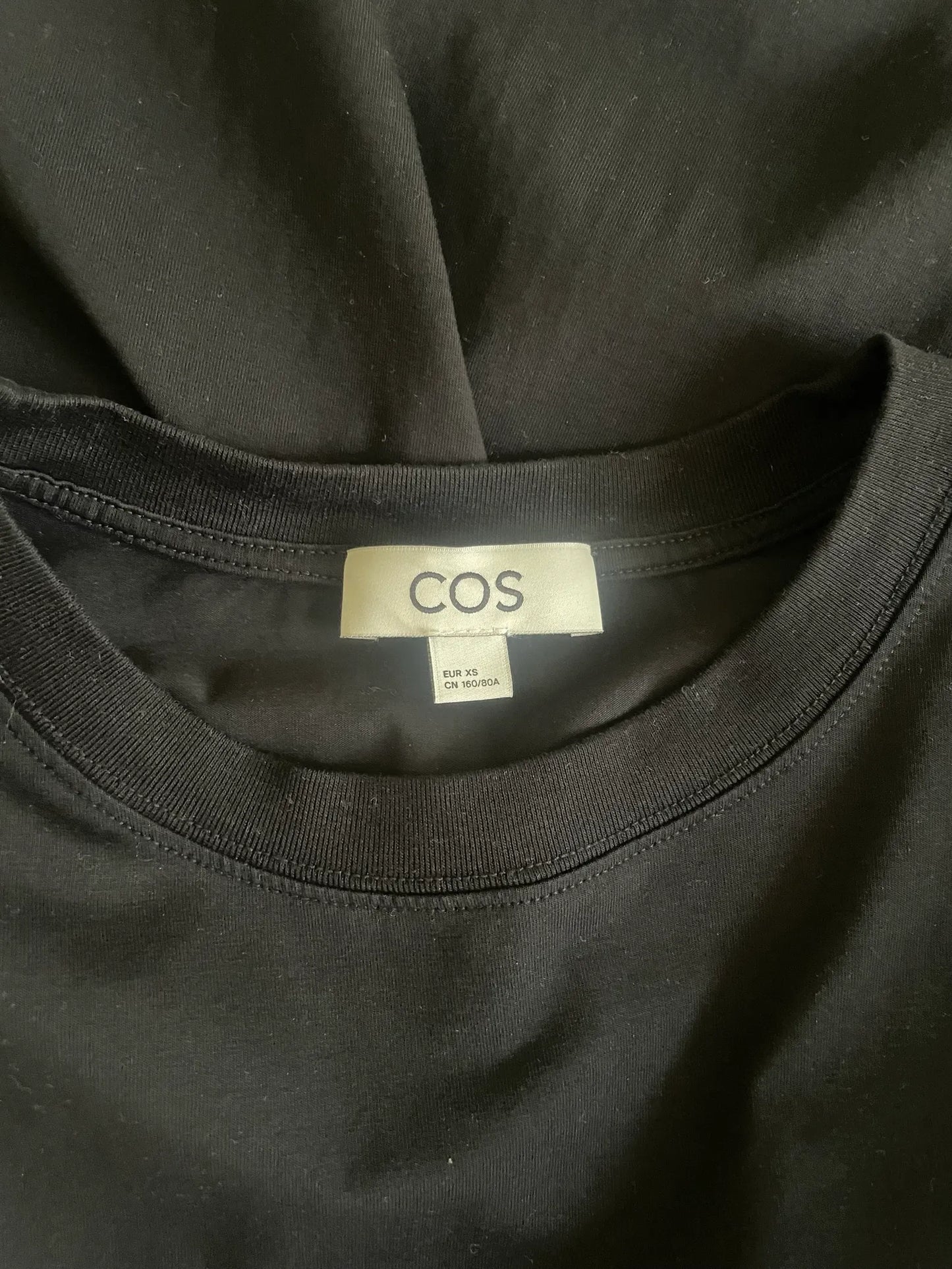 Cos-klänning