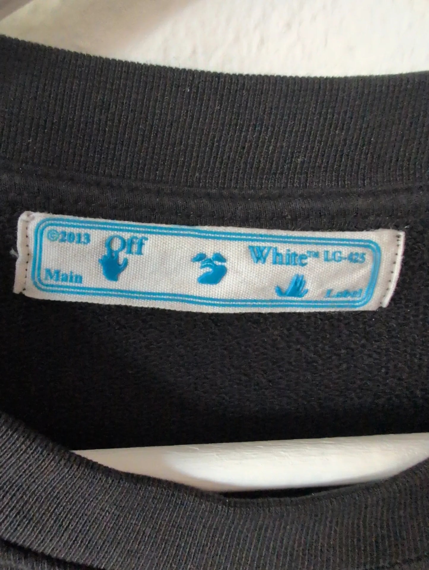 Off-White Sweatshirt