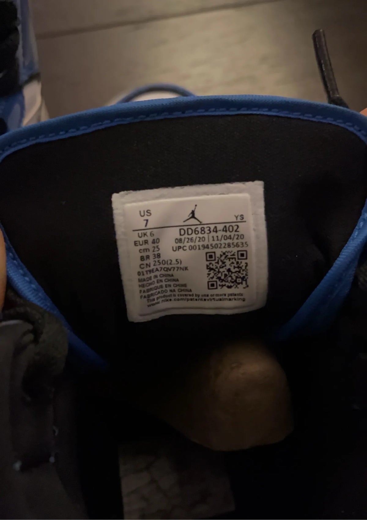 Jordan Air 1 Mid Sneakers