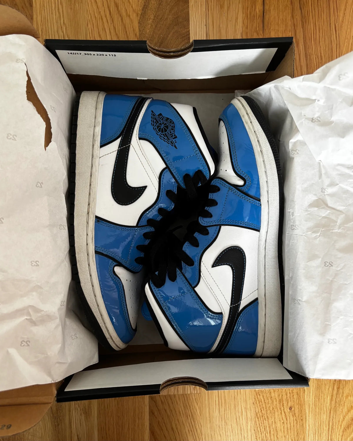 Jordan Air 1 Mid Sneakers