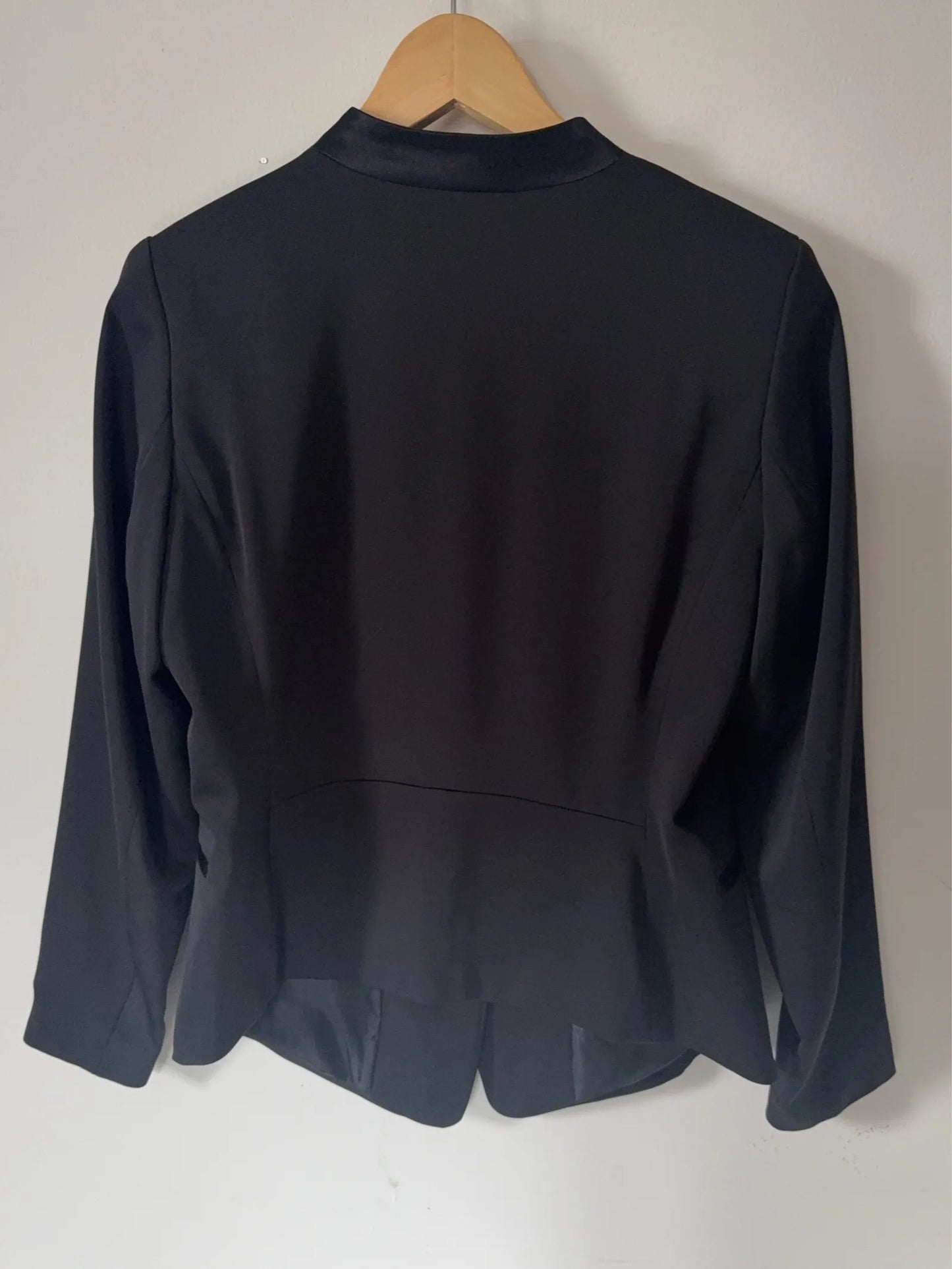 H&M-kavaj NWOT