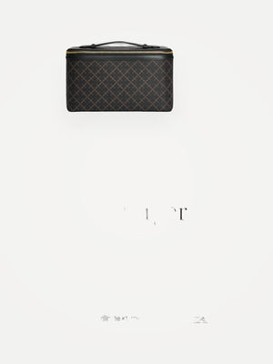 By Malene Birger-skinnnecessär