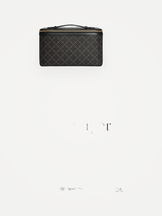 By Malene Birger-skinnnecessär