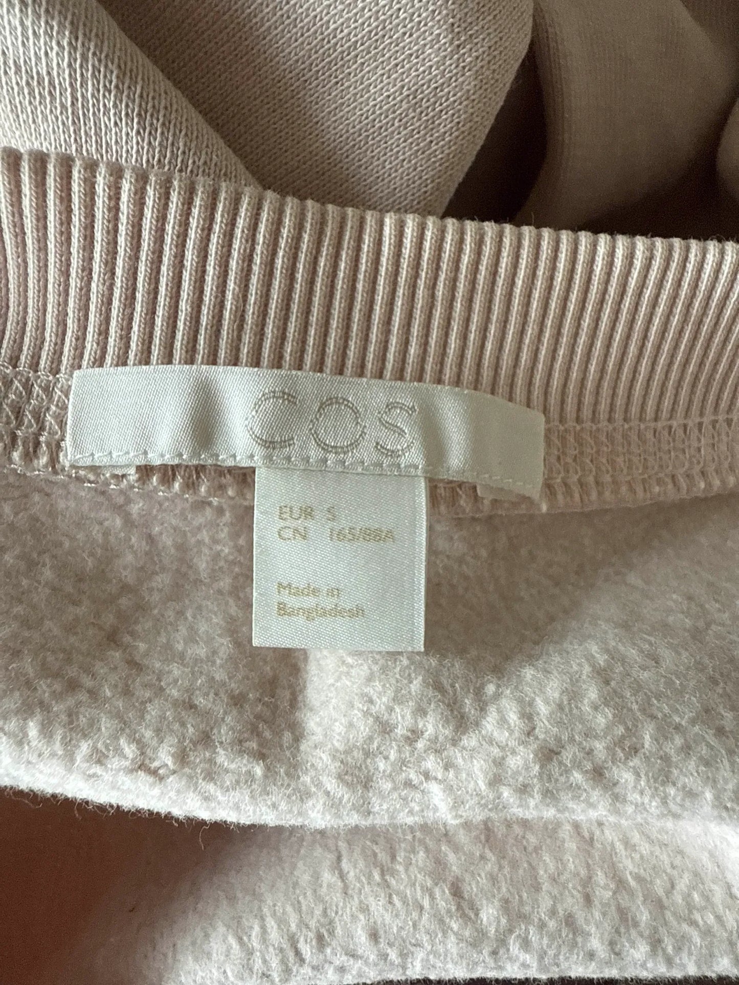 Cos-klänning