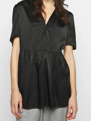 By Malene Birger Cristaria-blus