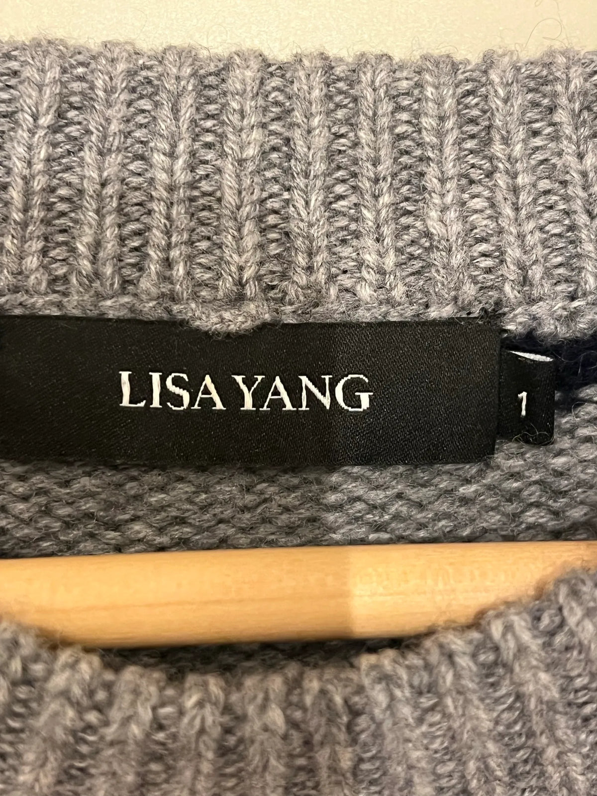 Lisa Yang-kashmirtröja