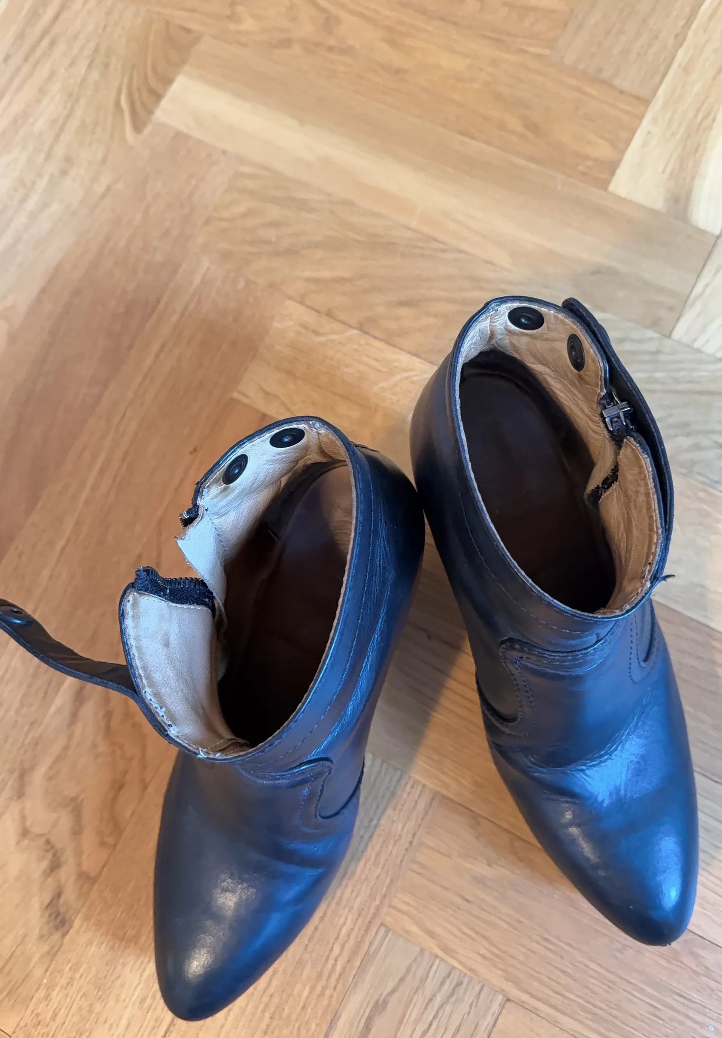 Acne Studios-skinnboots