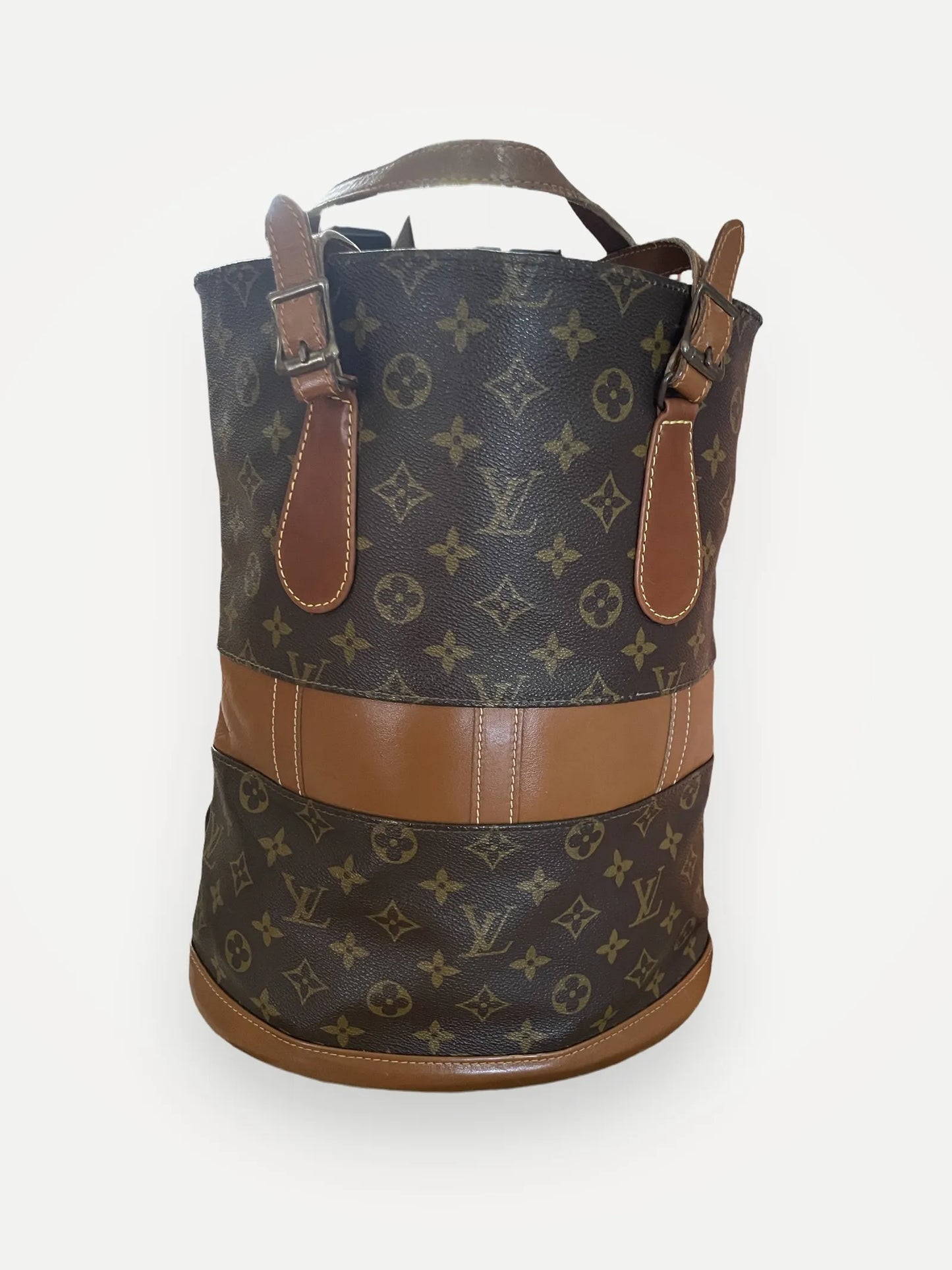 Louis Vuitton-skinnaxelremsväska