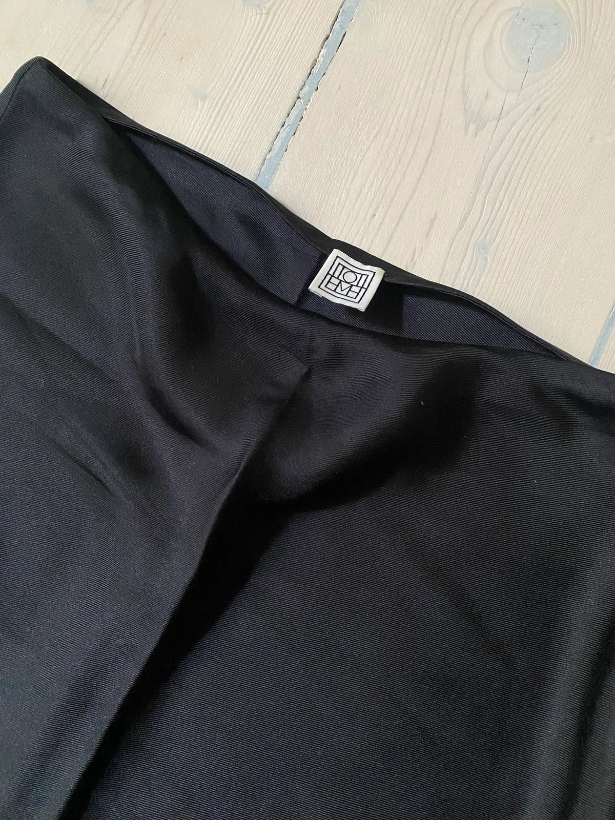 Toteme Satin Slip-sidenkjol