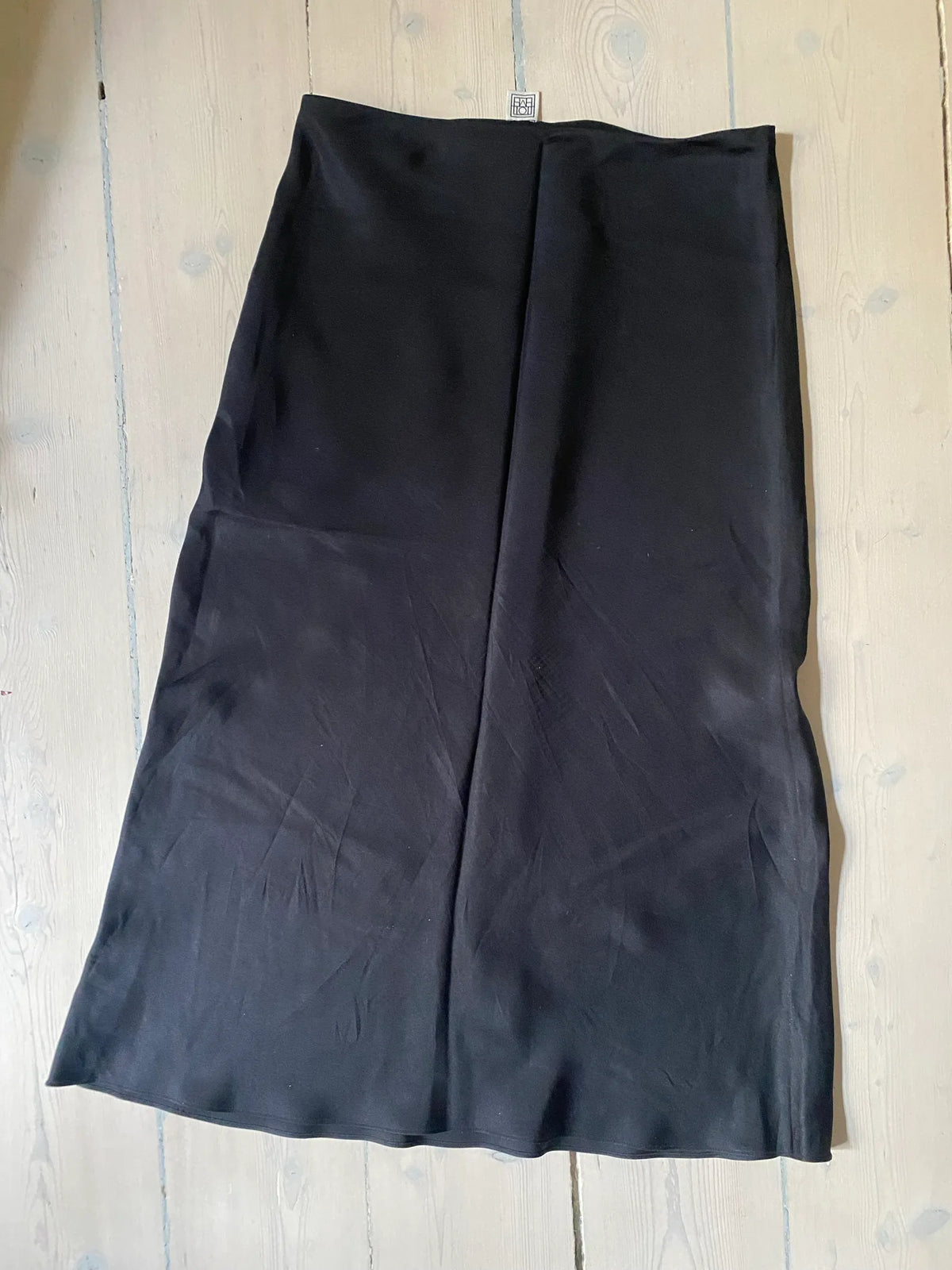 Toteme Satin Slip-sidenkjol