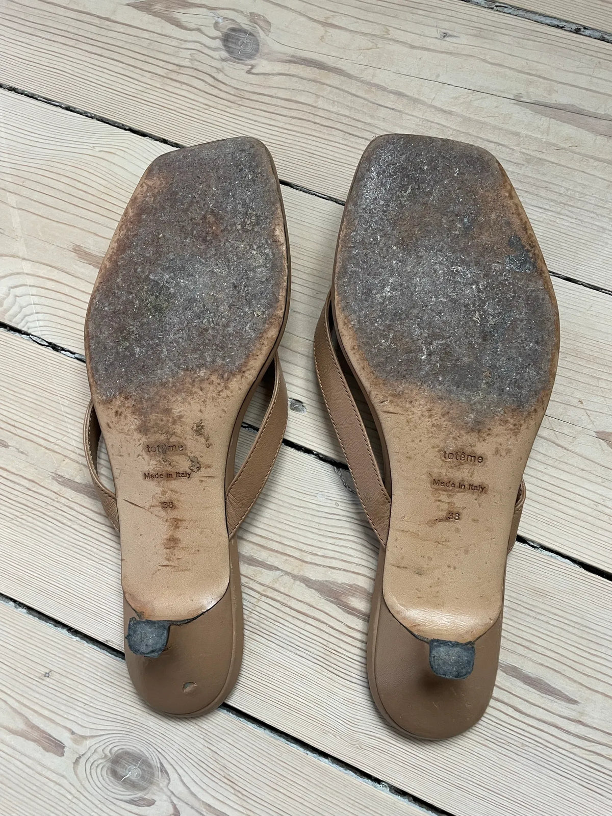 Toteme Flip Flop-skinnflip-flops