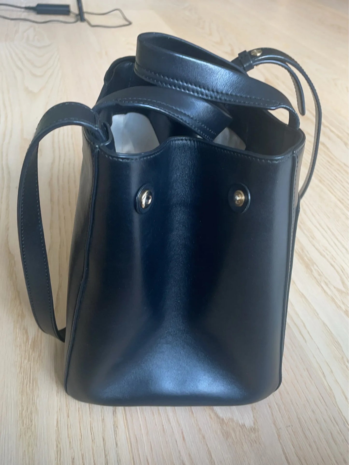 Filippa K Small Leather Bucket Shoulder bag