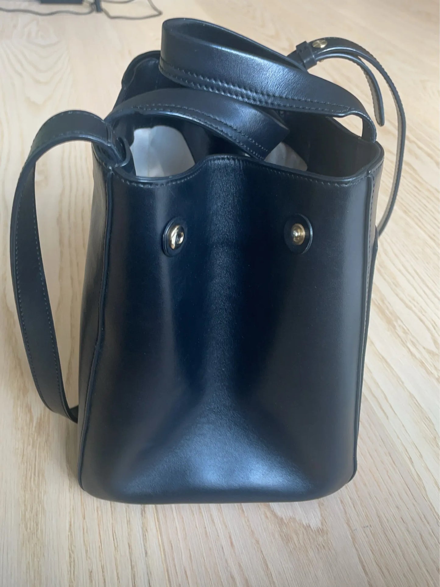 Filippa K Small Leather Bucket Shoulder bag