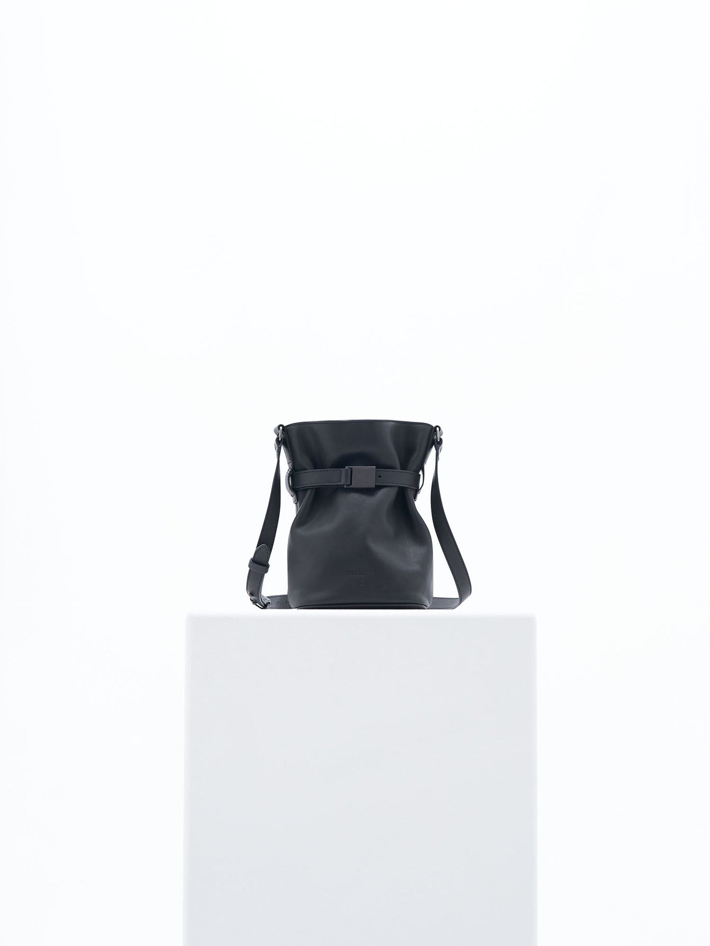 Filippa K Small Leather Bucket Shoulder bag