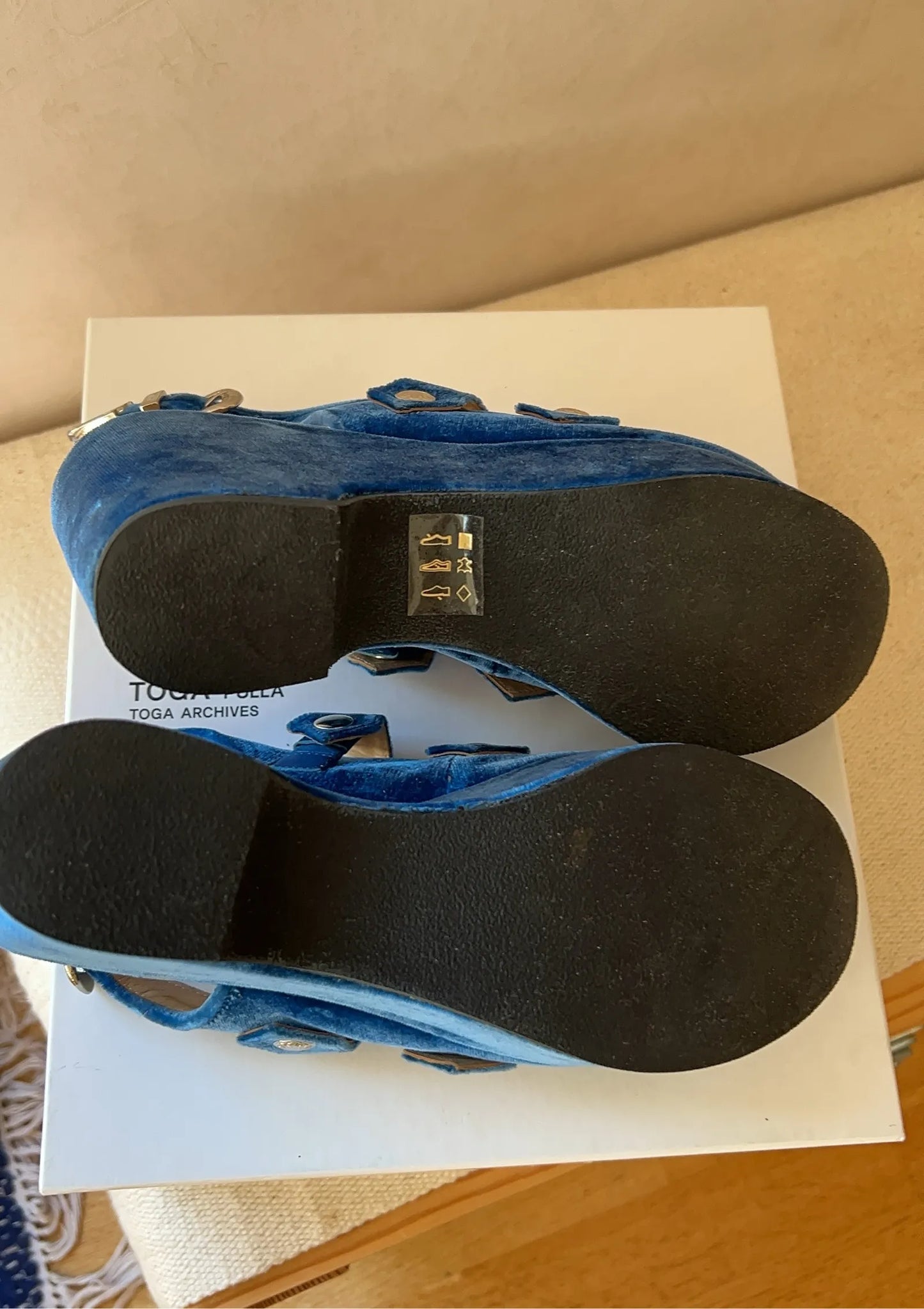 Toga Pulla Sandals