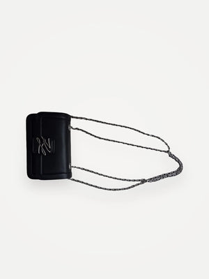 Karl Lagerfeld-skinnaxelremsväska