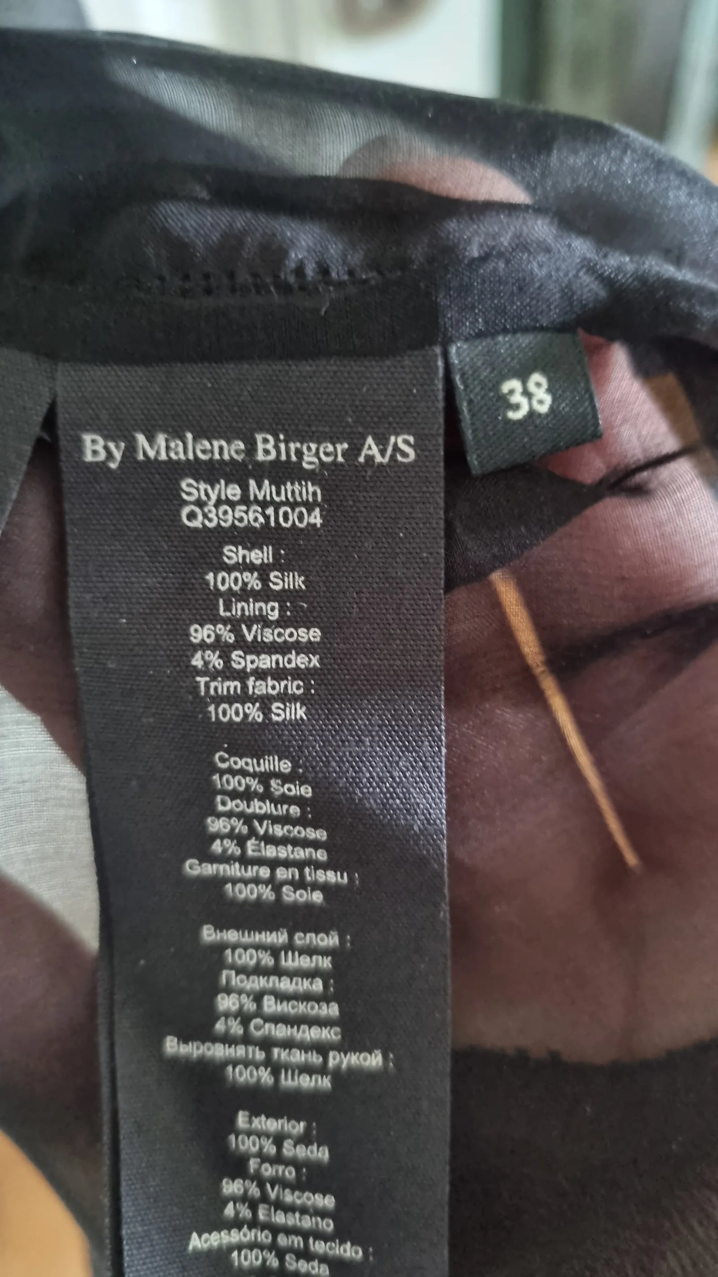 By Malene Birger Mutthi-sidentunika
