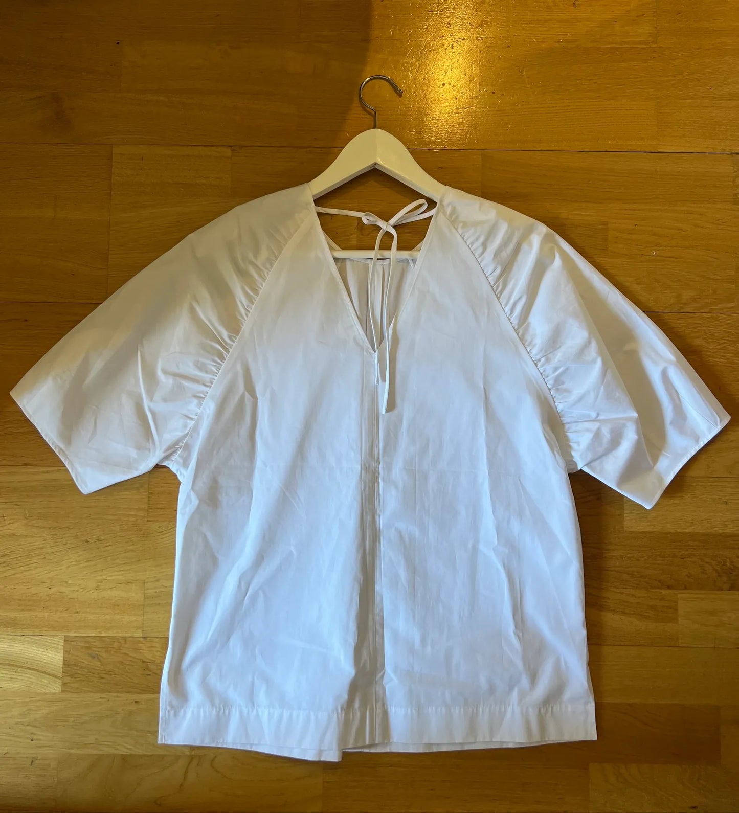Arket-blus