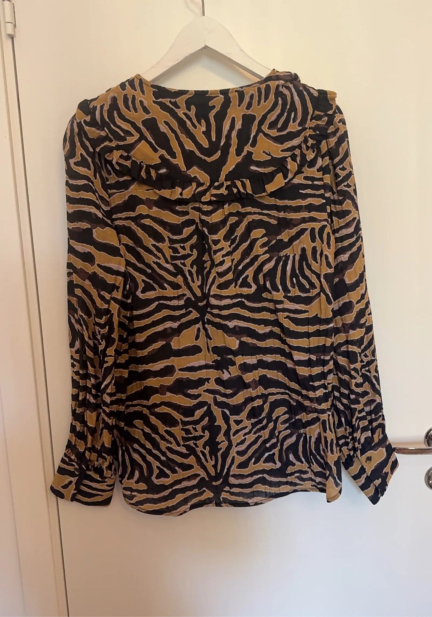 Second Female Zerbaly Blouse