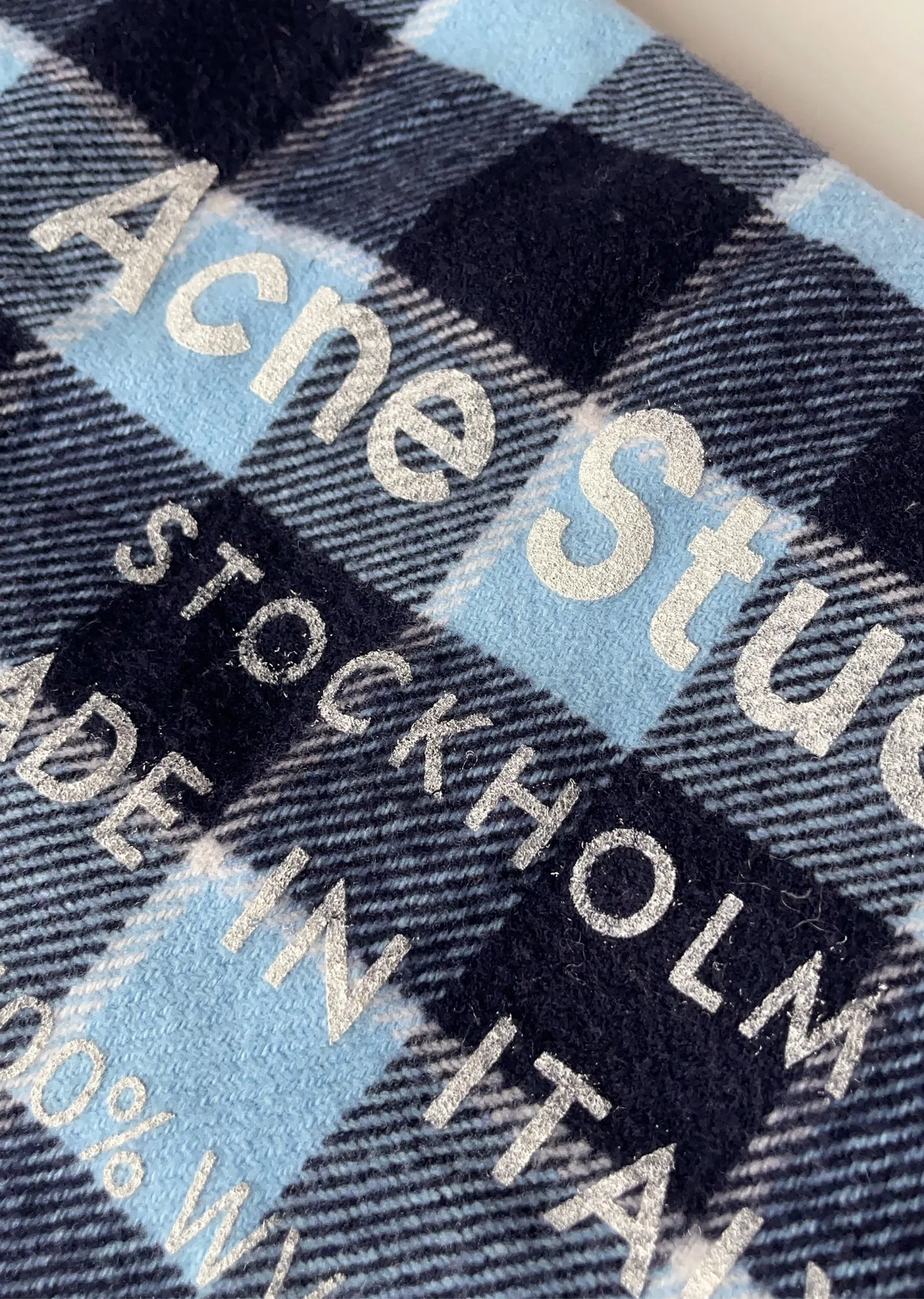 Acne Studios-ullhalsduk