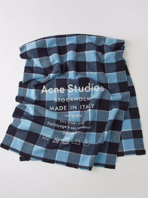 Acne Studios-ullhalsduk