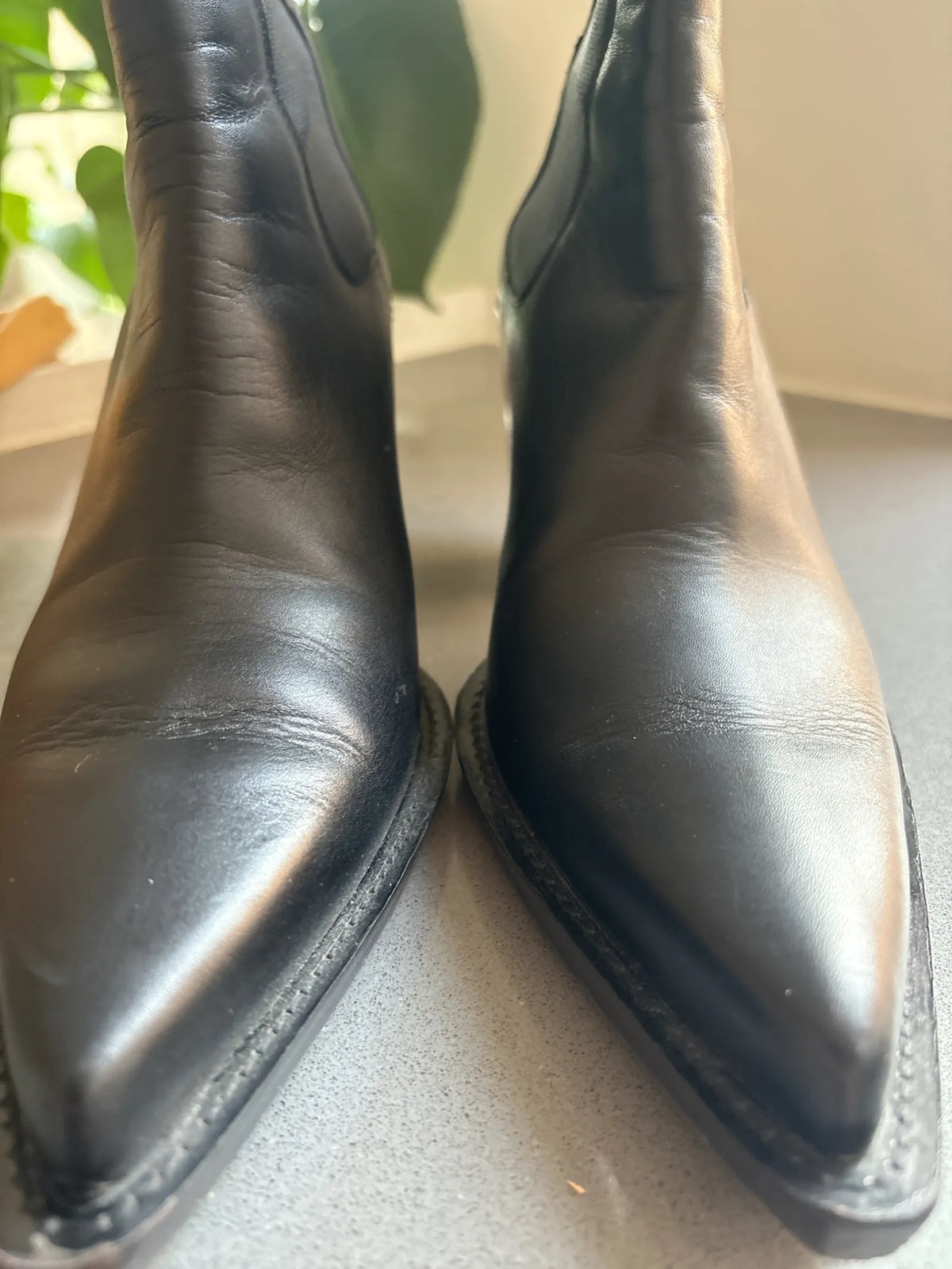 Acne Studios-skinnboots