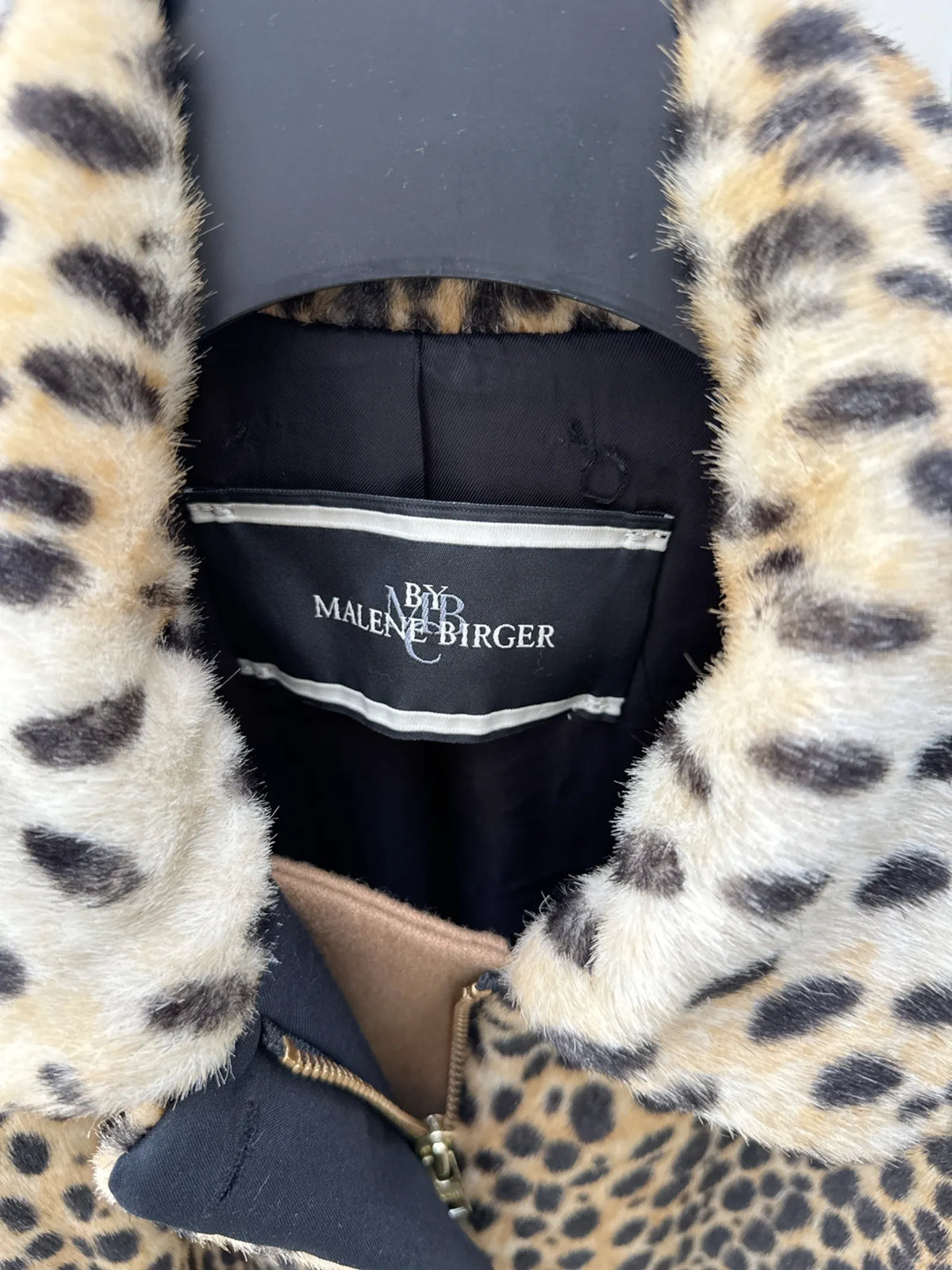 By Malene Birger Galatea-pälsjacka