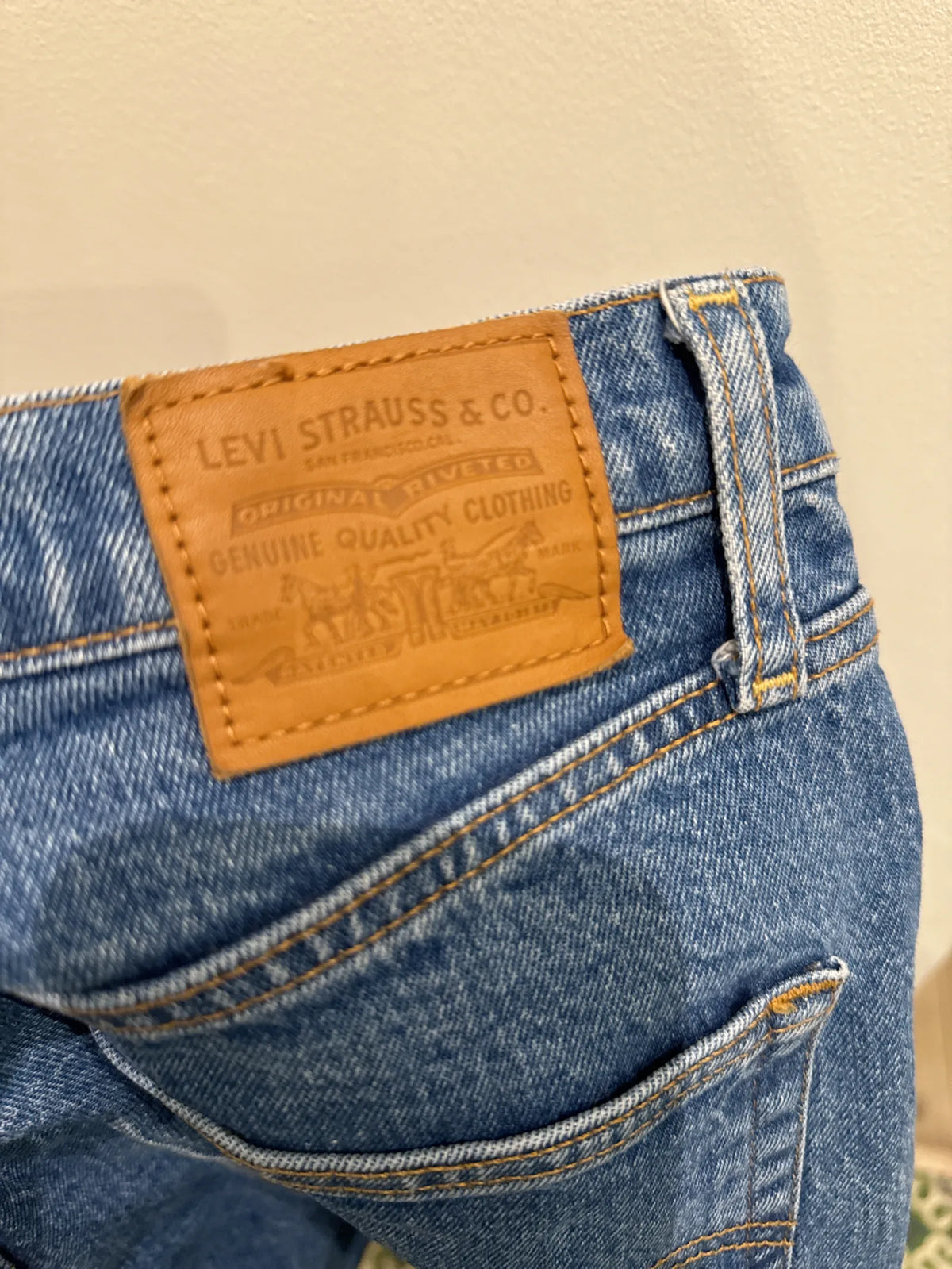 Levi's Ribcage Straight Jeans