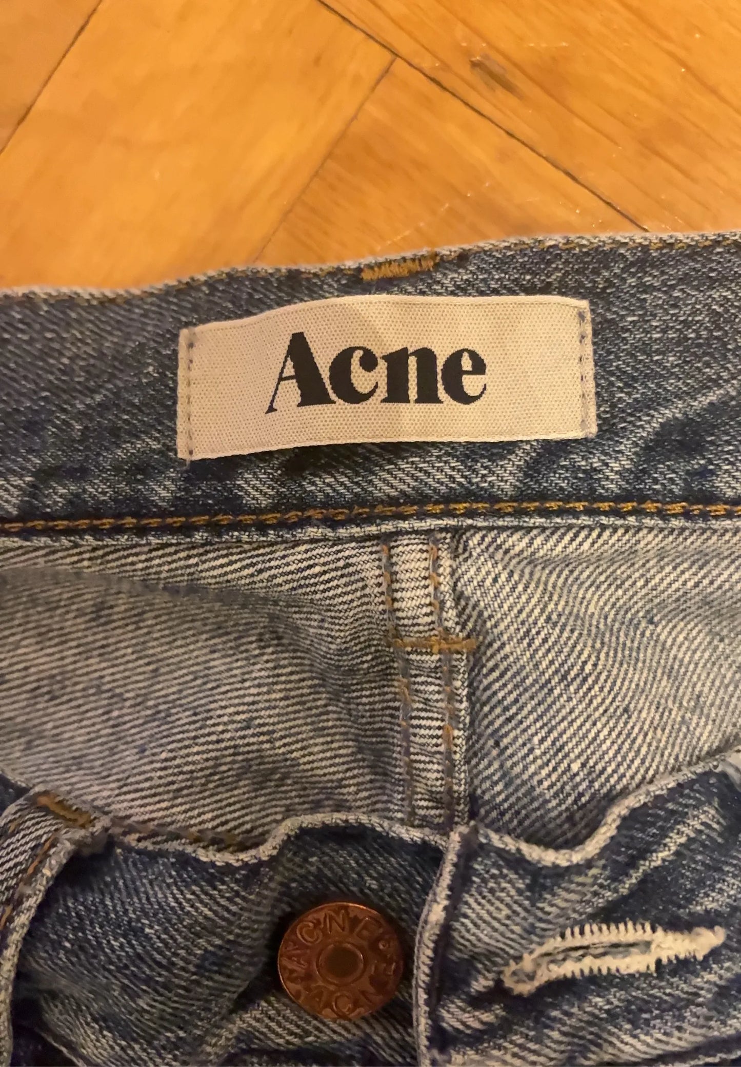 Acne Studios-jeans NWOT