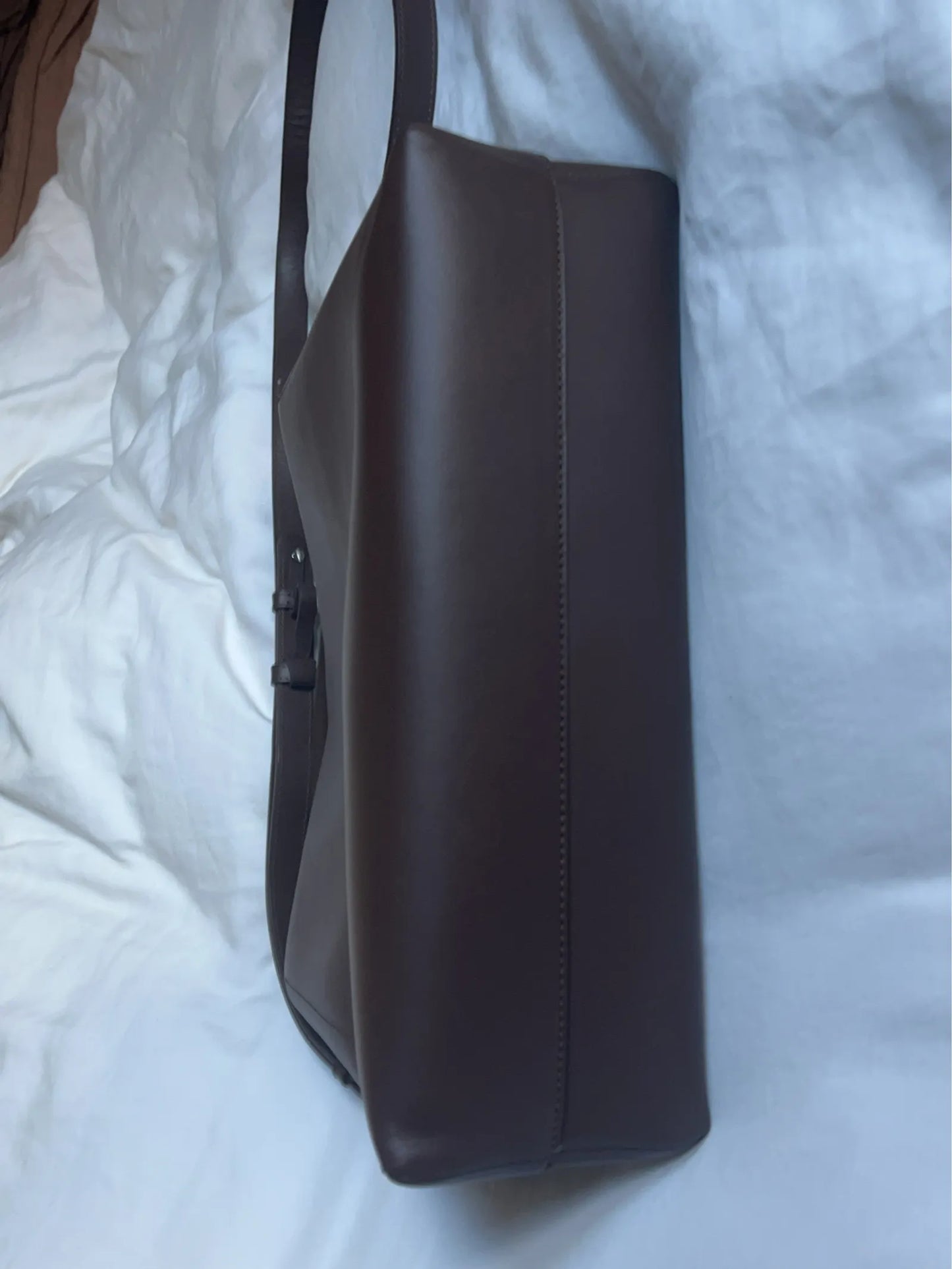 Flattered Hedda Mini Handbag Leather Chocolate-skinnhandväska NWOT