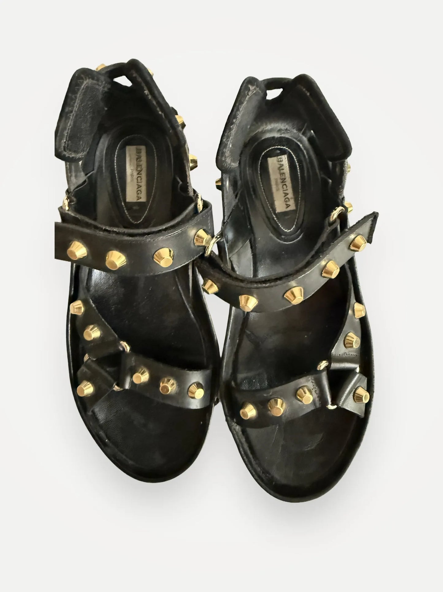 Balenciaga Arena Giant Studded Flat (-skinnsandaler