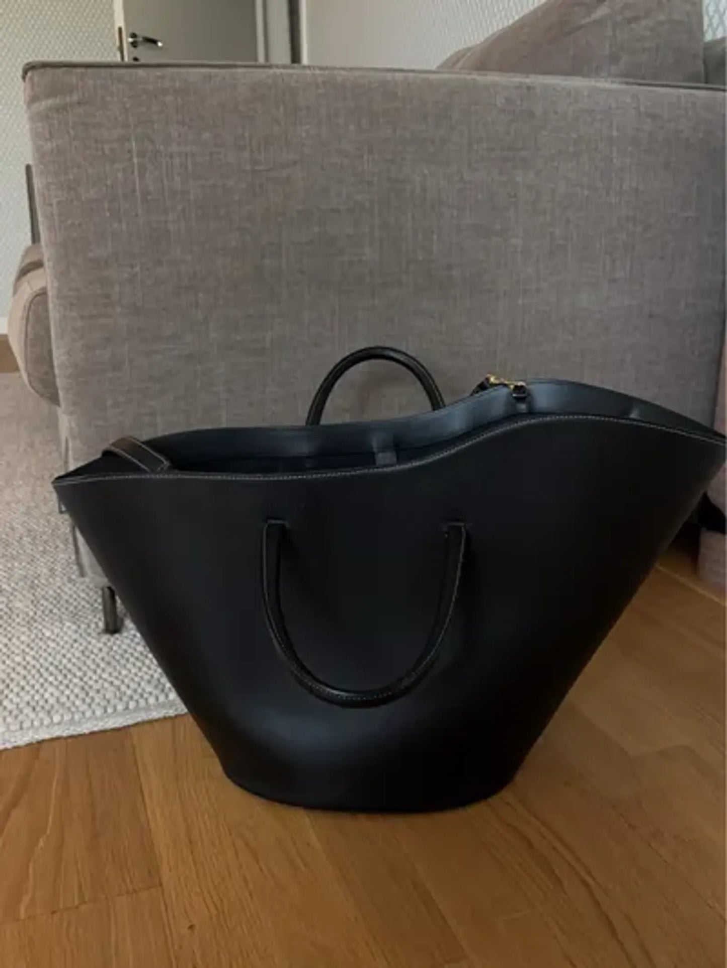 Little Liffner Open Tulip Tote (l)-skinnhandväska