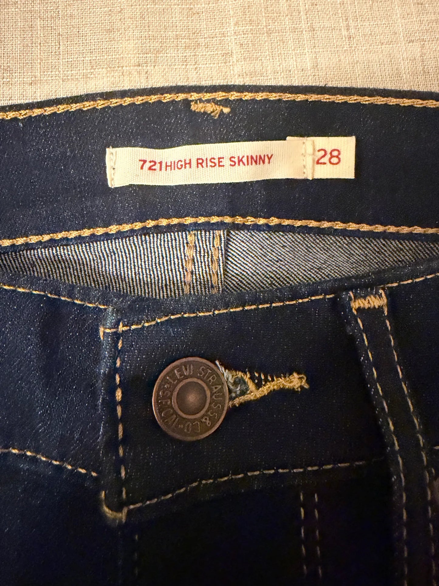Levi's 721 High Rise Skinny Cast Shadows Jeans