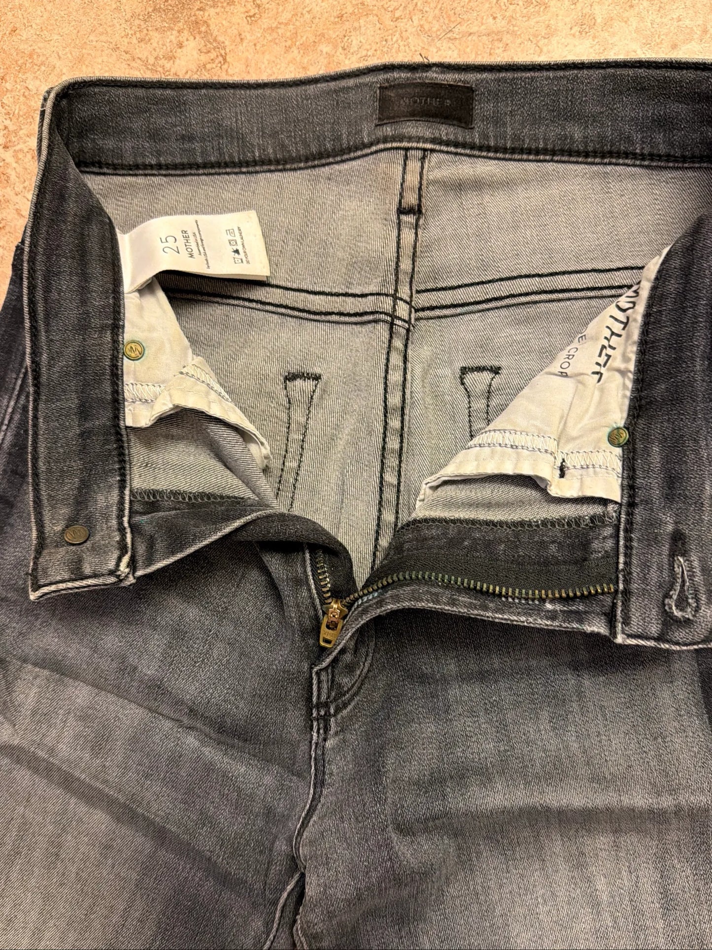 Mother The Insider Crop Step Fray Jeans