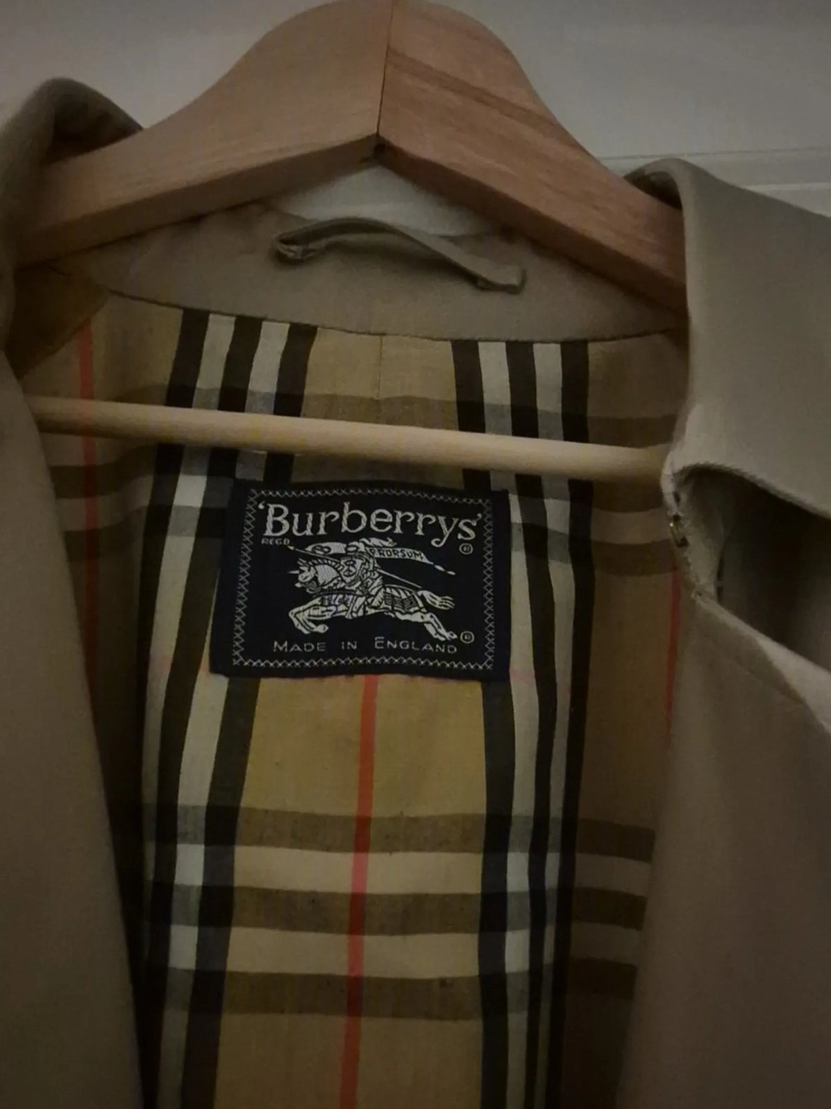 Burberry Burberrys Trenchcoat