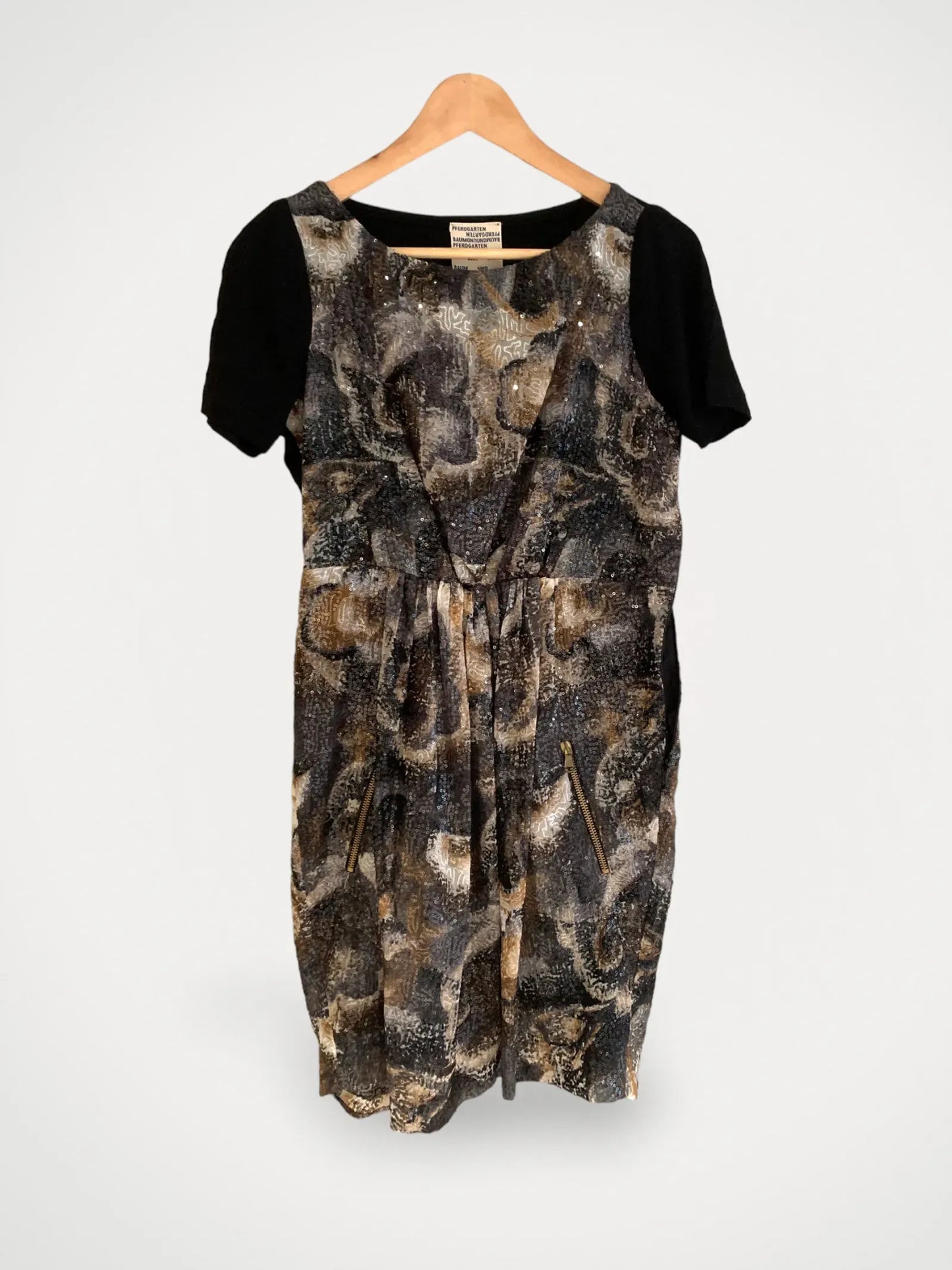 Baum und Pferdgarten Dress