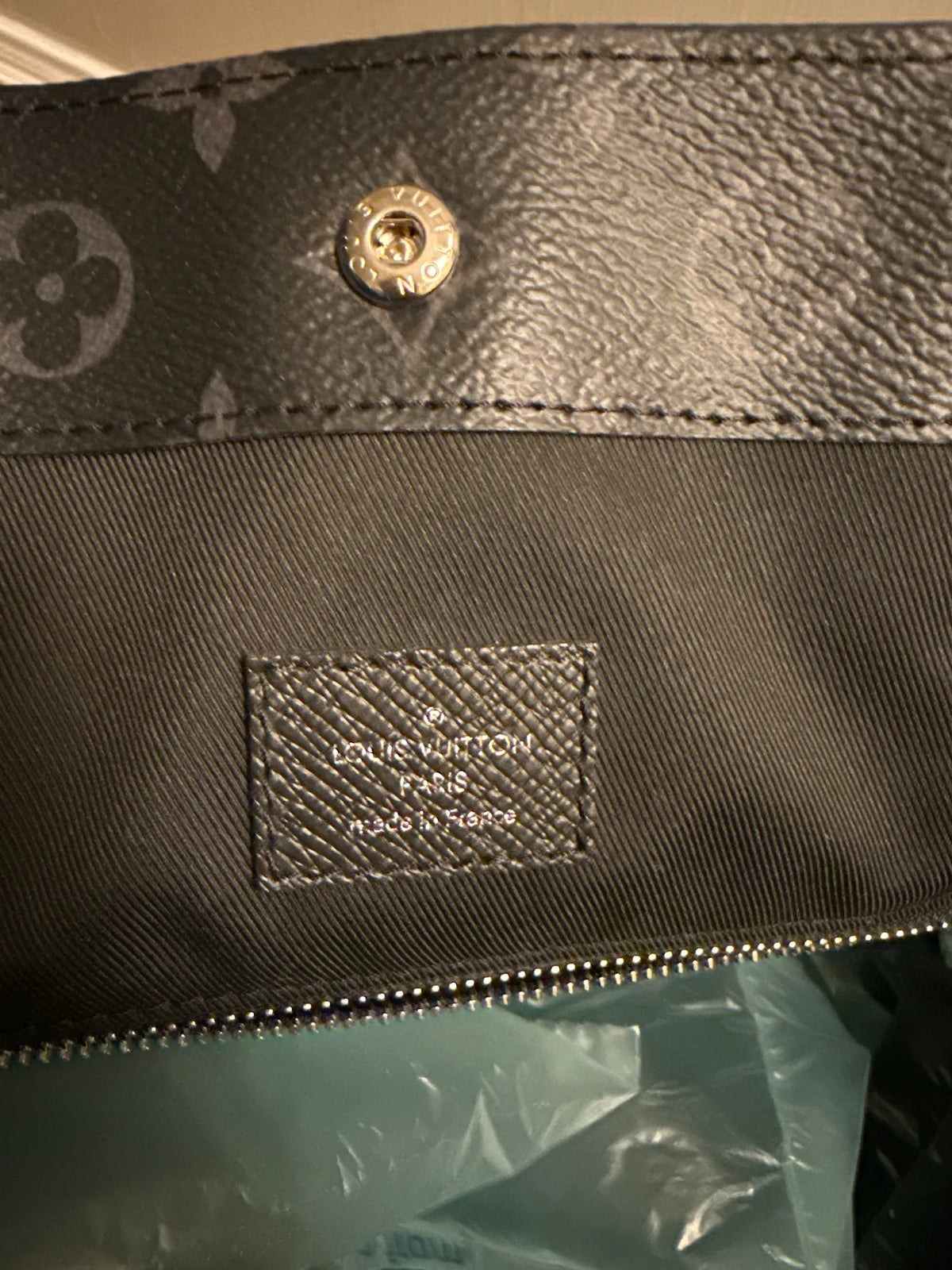 Louis Vuitton Tote Outd Tgrama Handbag