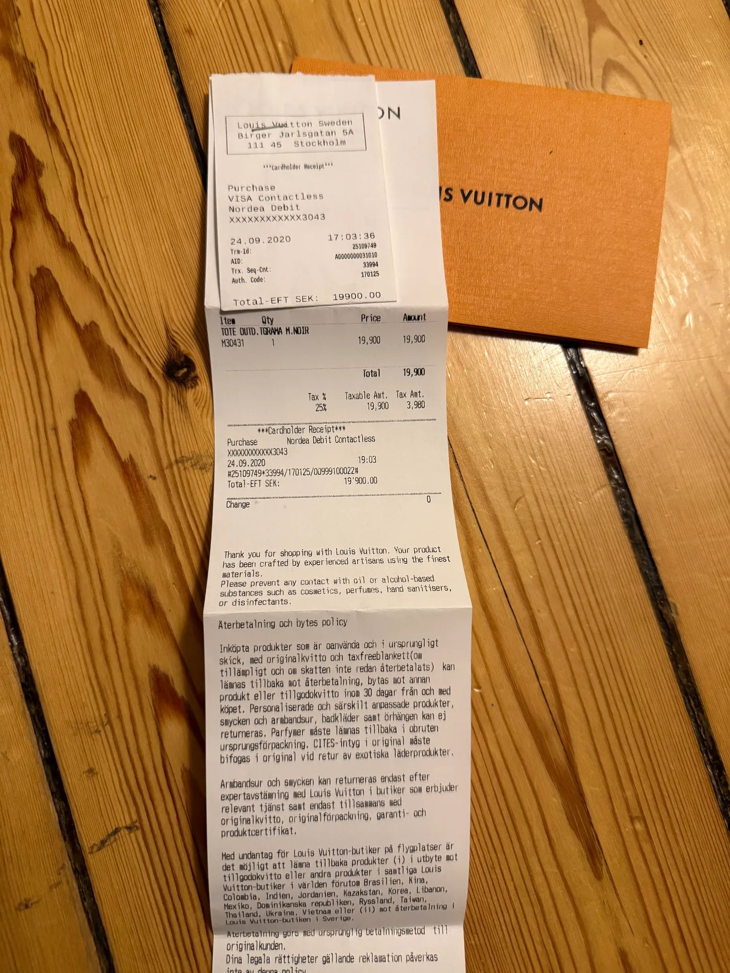 Louis Vuitton Tote Outd Tgrama Handbag