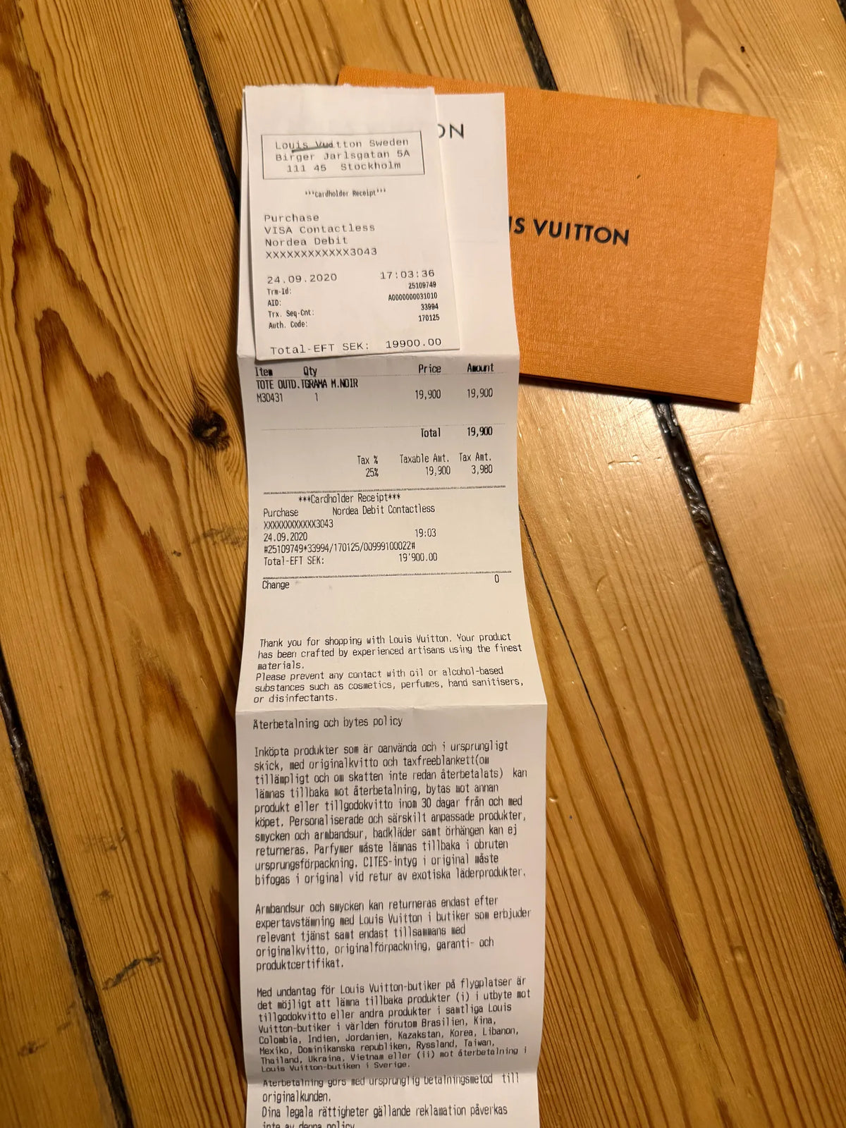 Louis Vuitton Tote Outd Tgrama Handbag