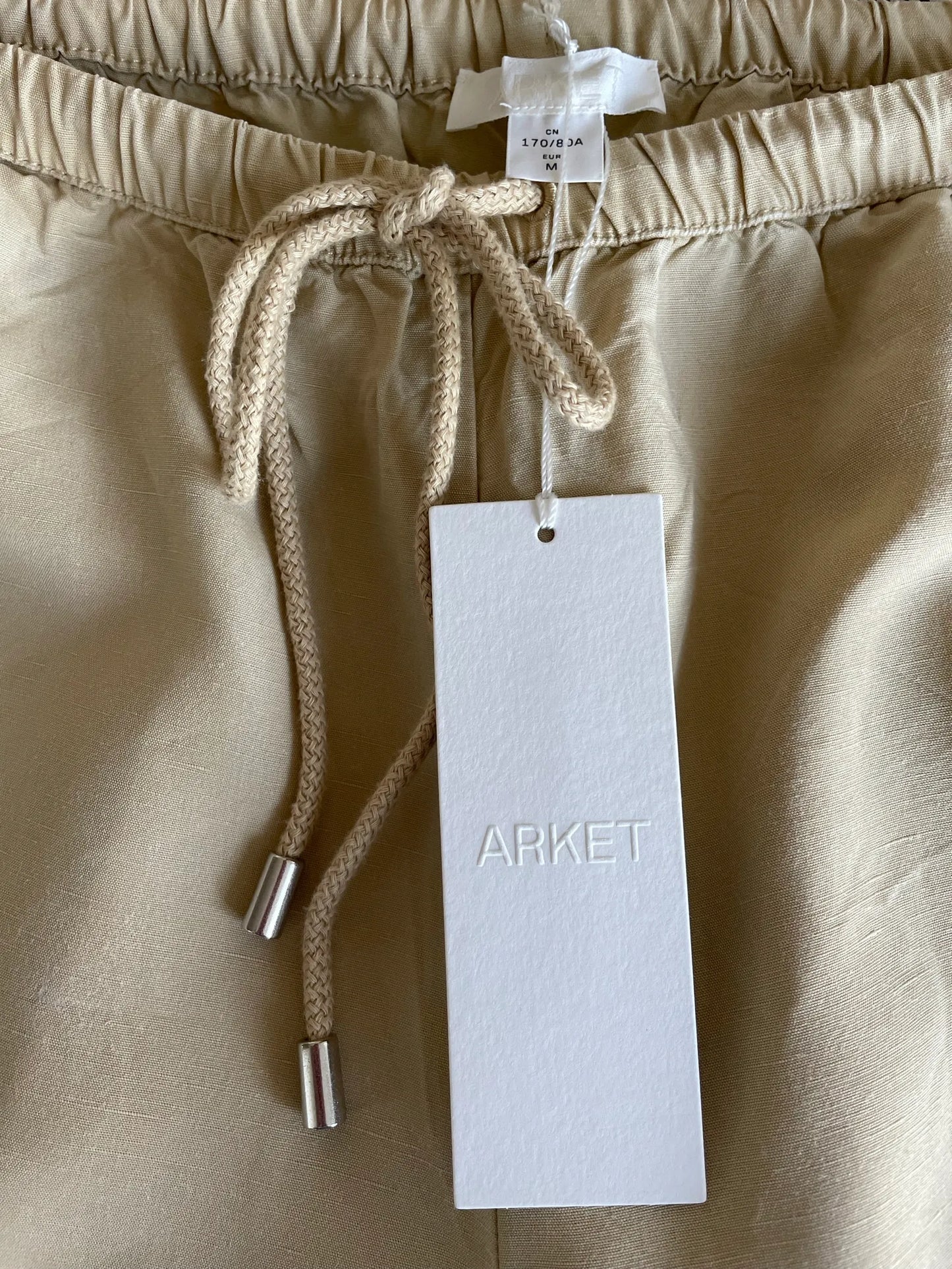 Arket-byxor