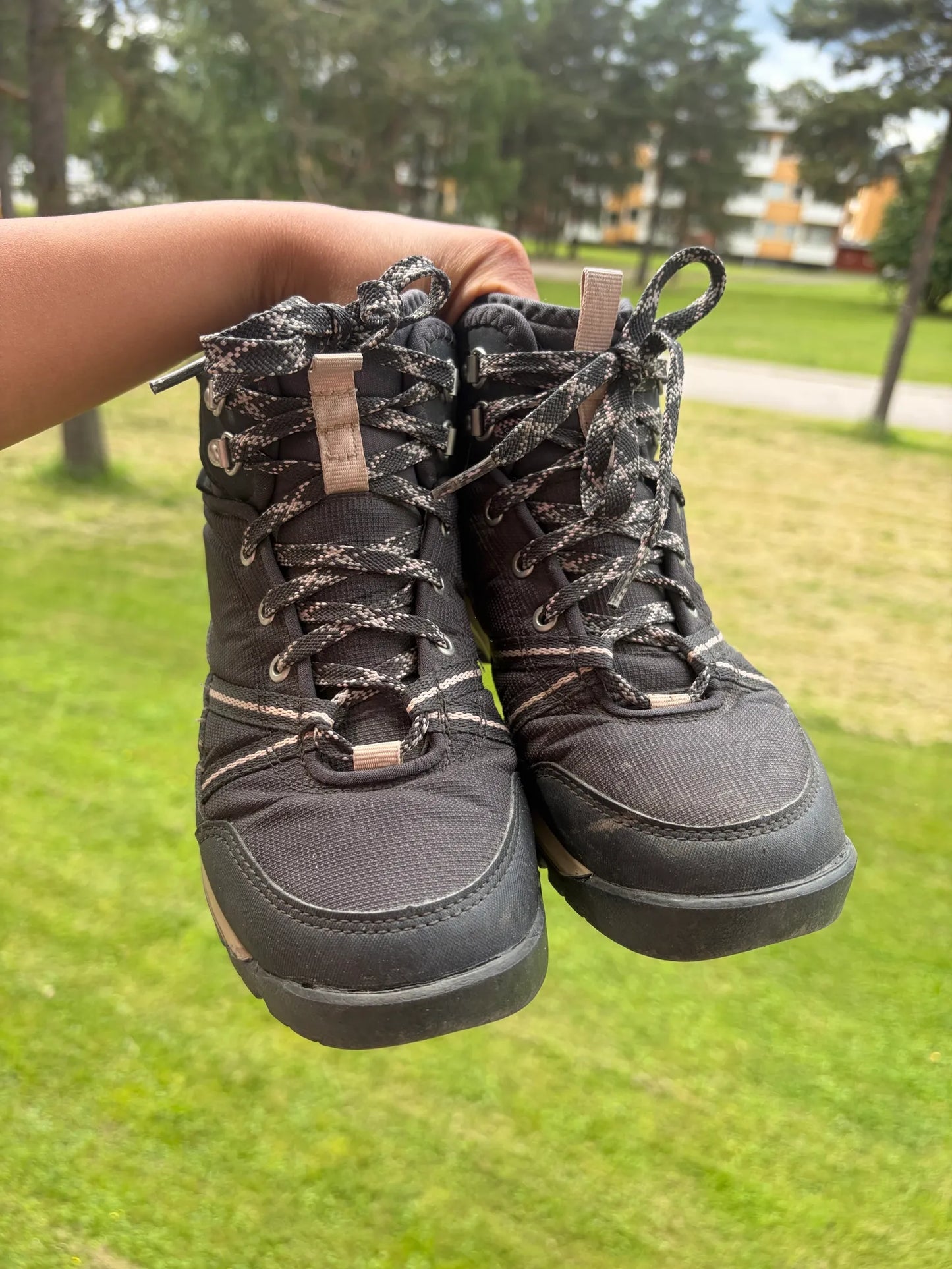 Quechua Boots