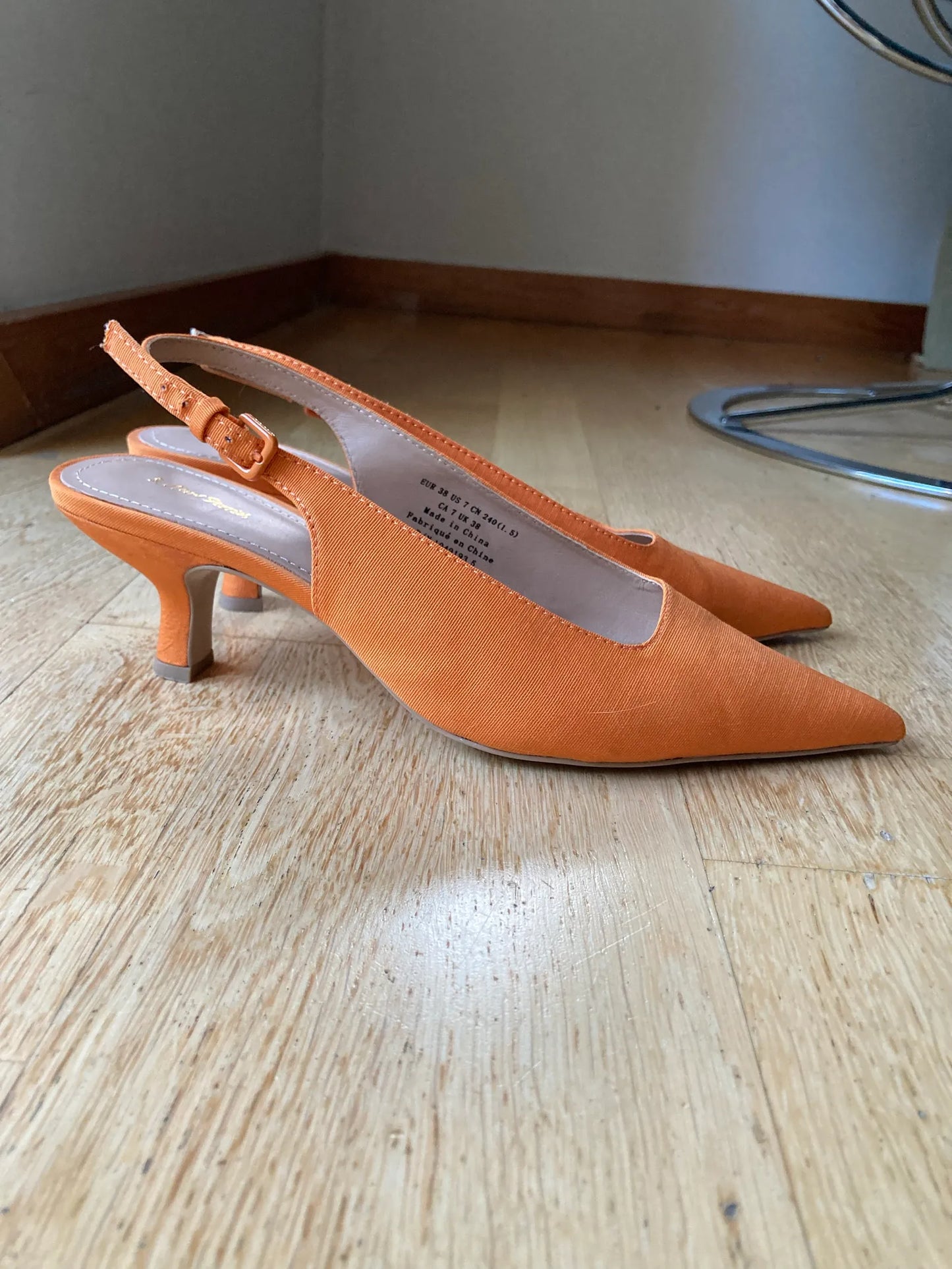 & Other Stories Heels