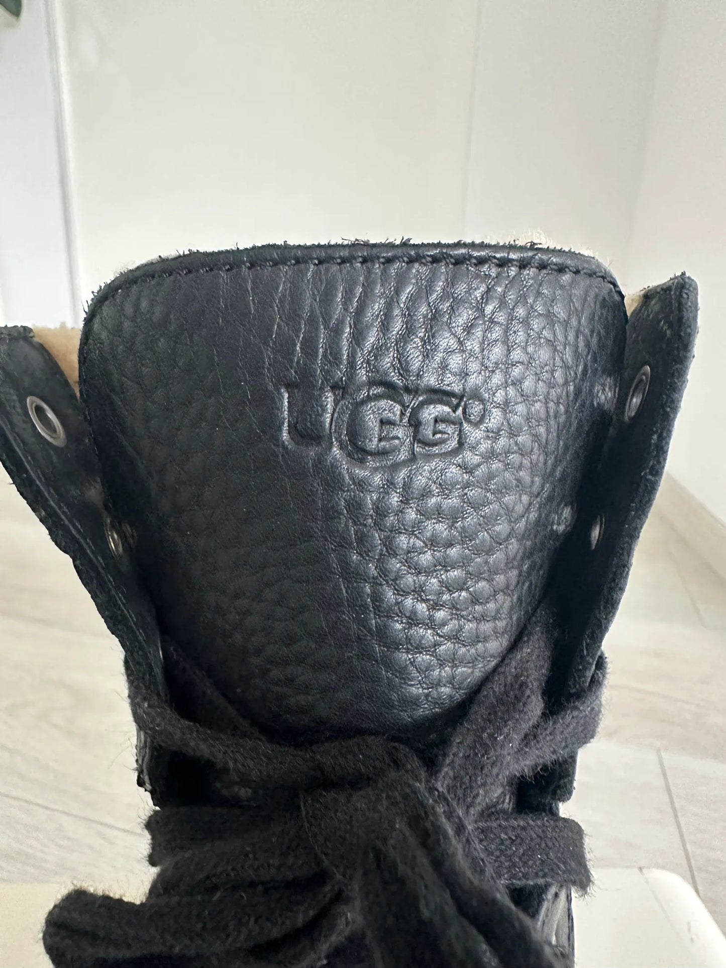 UGG-skinnvinterskor